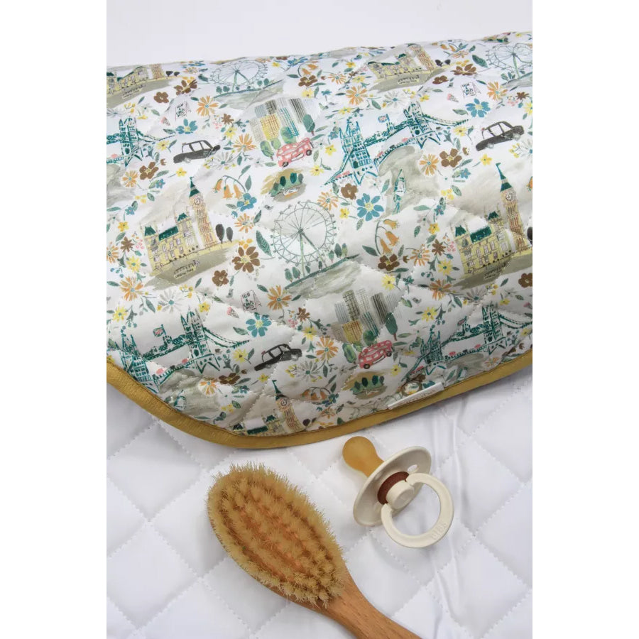 Organic Cotton Baby Changing Mat - Waterproof & Portable 67 x 42 cm - Perfect for Nursery, Travel & Diaper Changes | Barnabe aime le café Collection