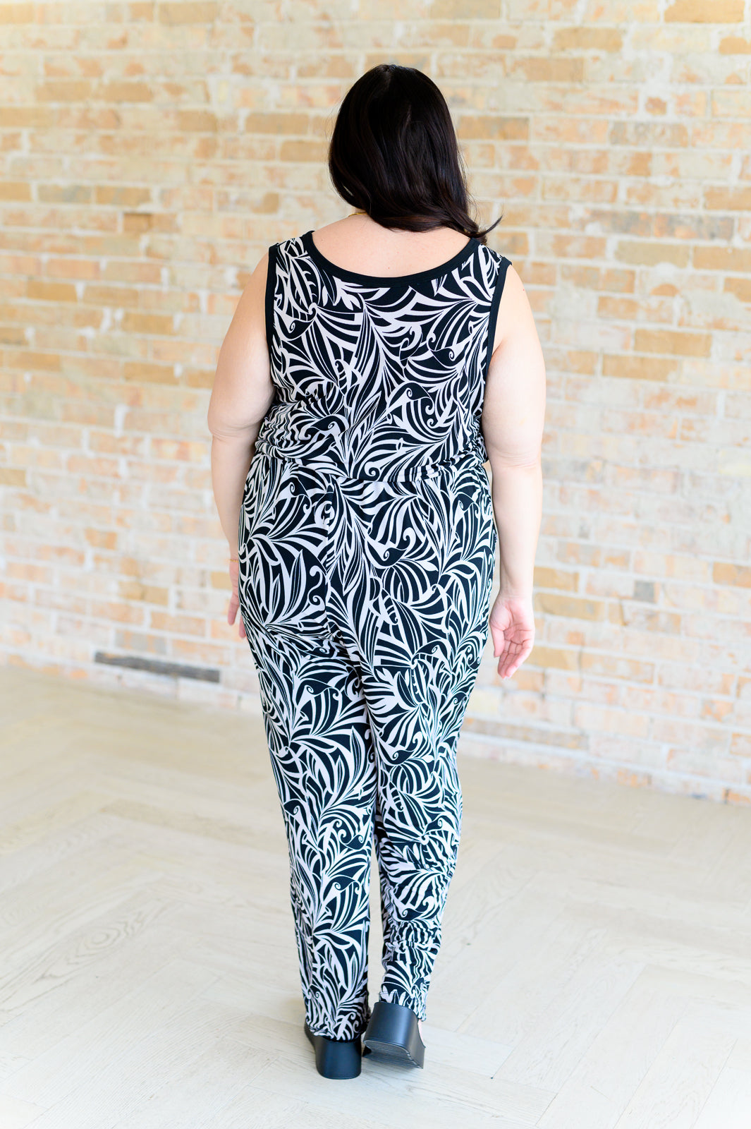 Trendy Cool Girl Filigree Jumpsuit - Elegant Floral Lace Romper for Women | Perfect for Summer Parties, Beach Vacations & Date Nights