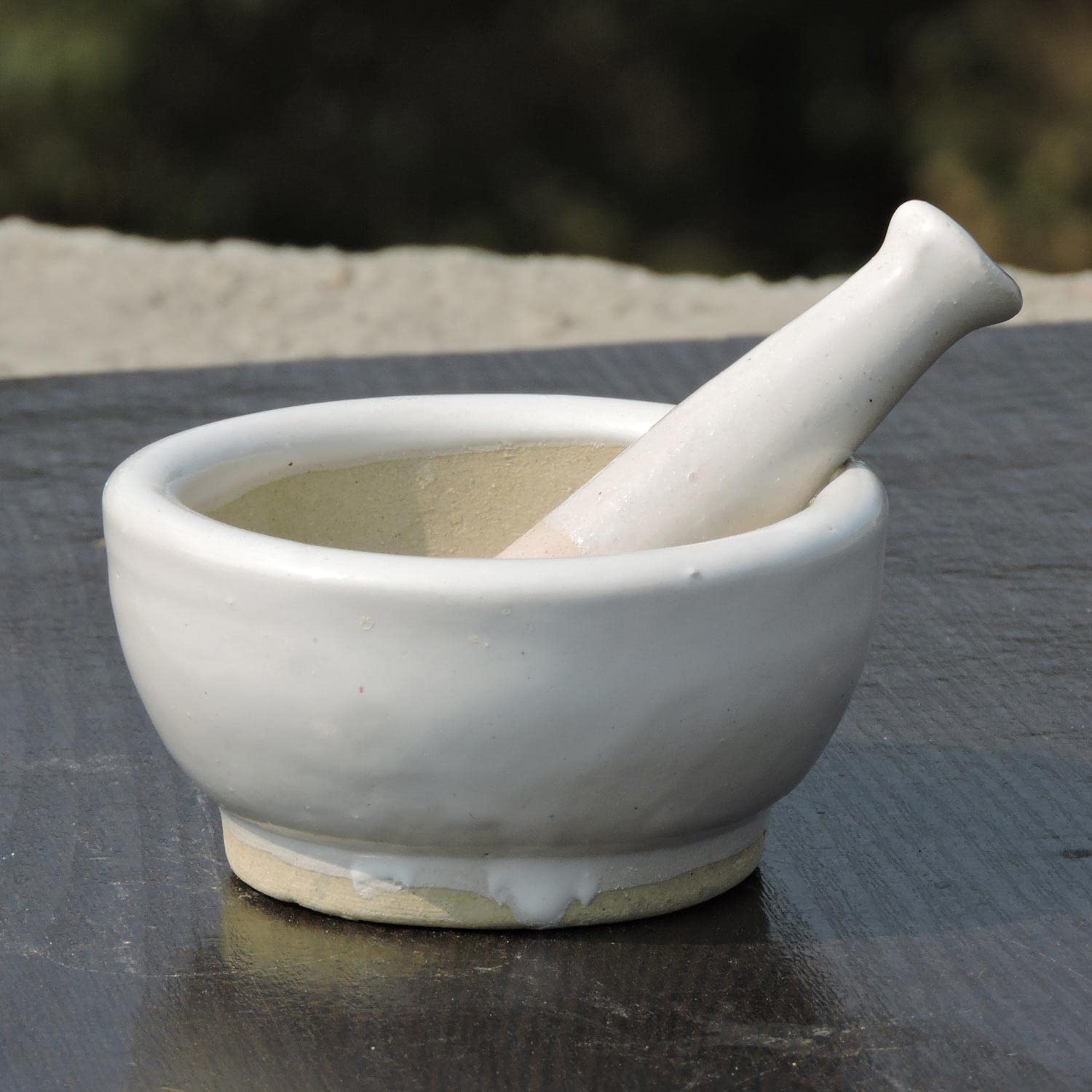 Premium Porcelain Mortar and Pestle Set - Heavy Duty Pill Crusher, Spice Grinder & Herb Bowl for Pesto, Powder & Seasonings - Non-Slip Base & Ergonomic Grip - Perfect for Pharmacy, Kitchen & Herbal Medicine Preparation