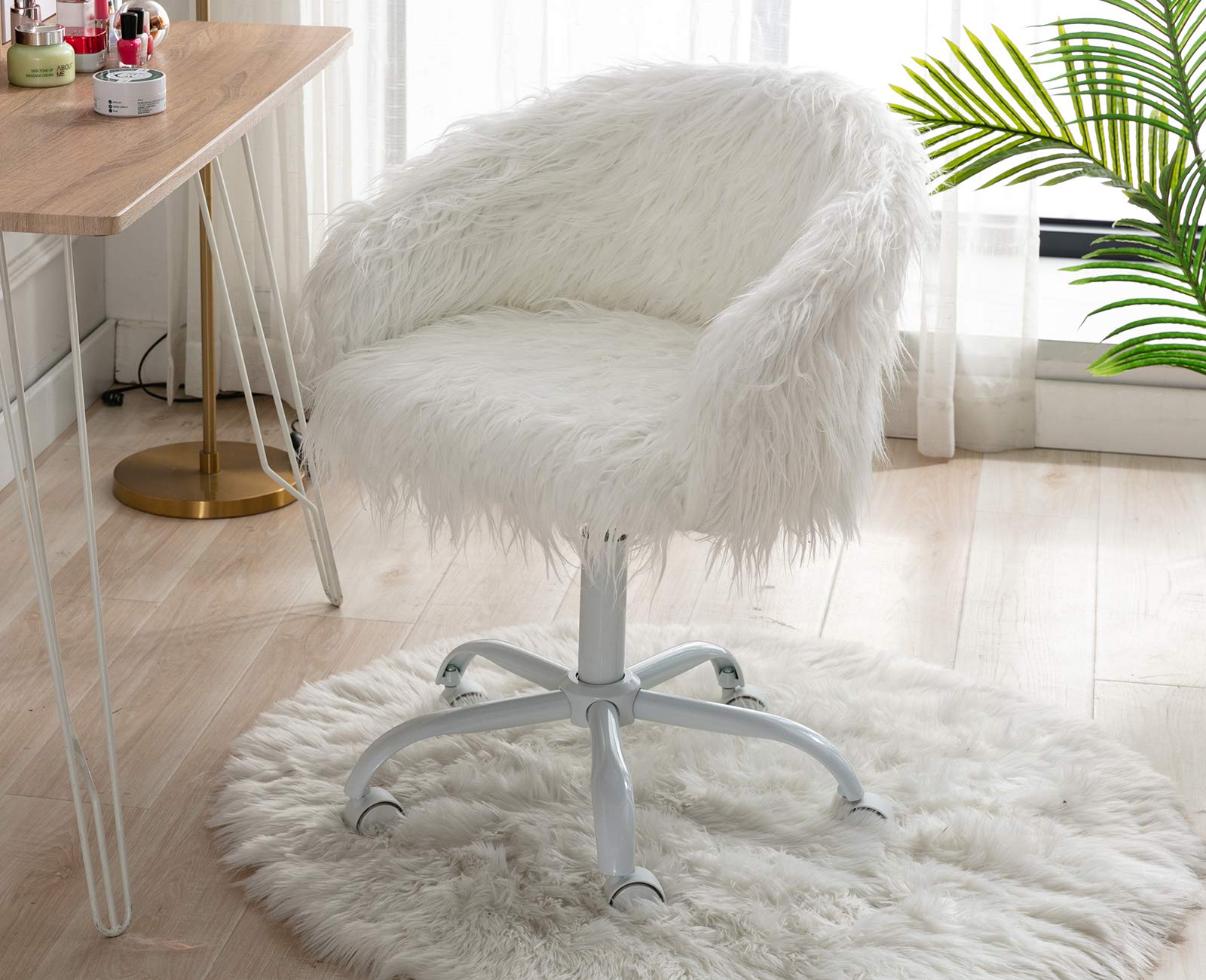 Fluffy Swivel Chair for Desk, Bedroom & Office - Cozy Reading & Vanity Use