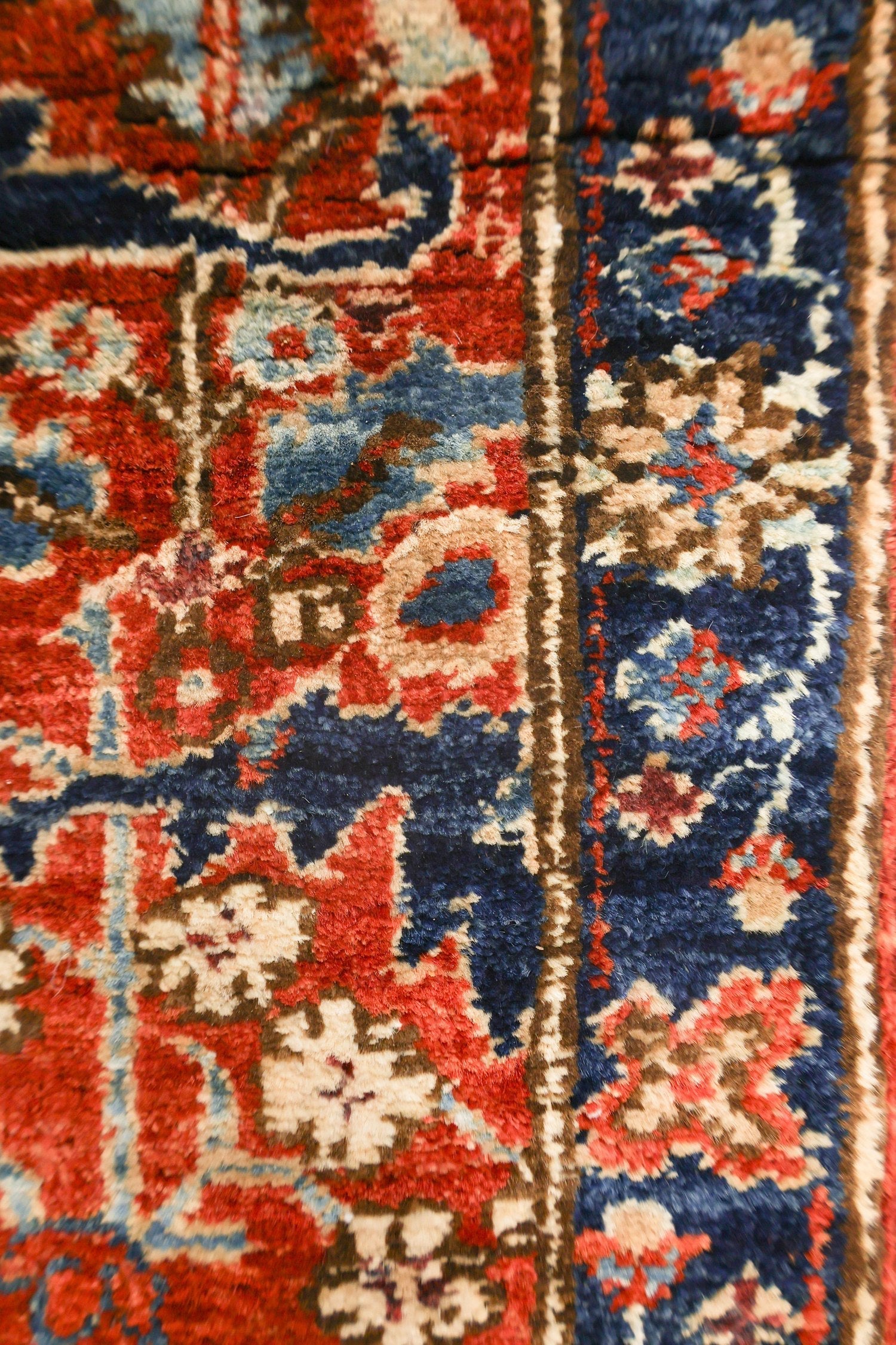Handwoven Arabesque Tribal Rug - Authentic Bohemian Design for Home Decor, J75347 | Perfect for Living Room, Bedroom, or Boho Chic Interior Styling
