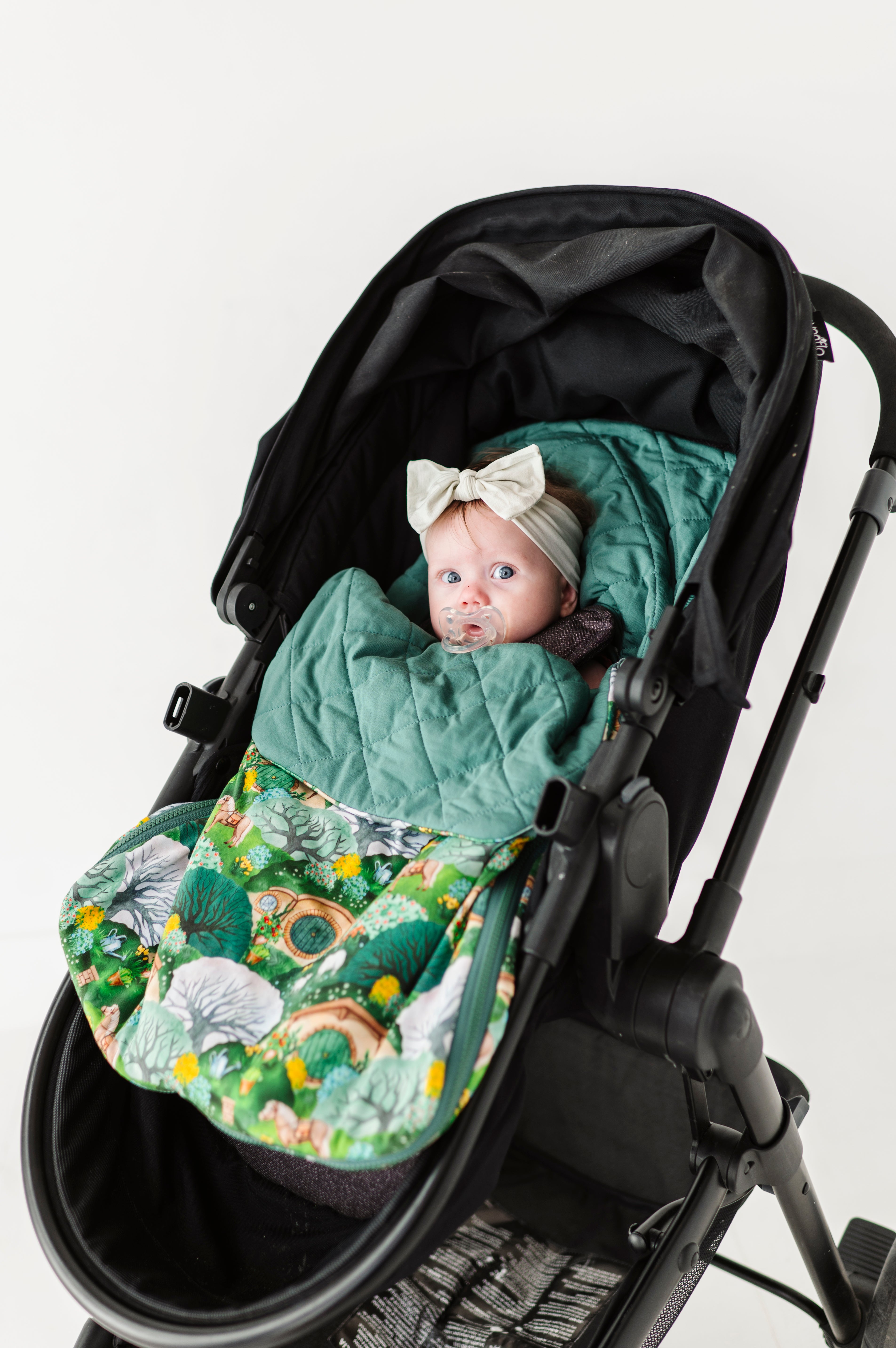 The Shire™ In Bloom Stroller Sack - Stylish & Functional Diaper Bag for On-the-Go Parents | Perfect for Walks, Travel & Daycare | Water-Resistant & Spacious Design