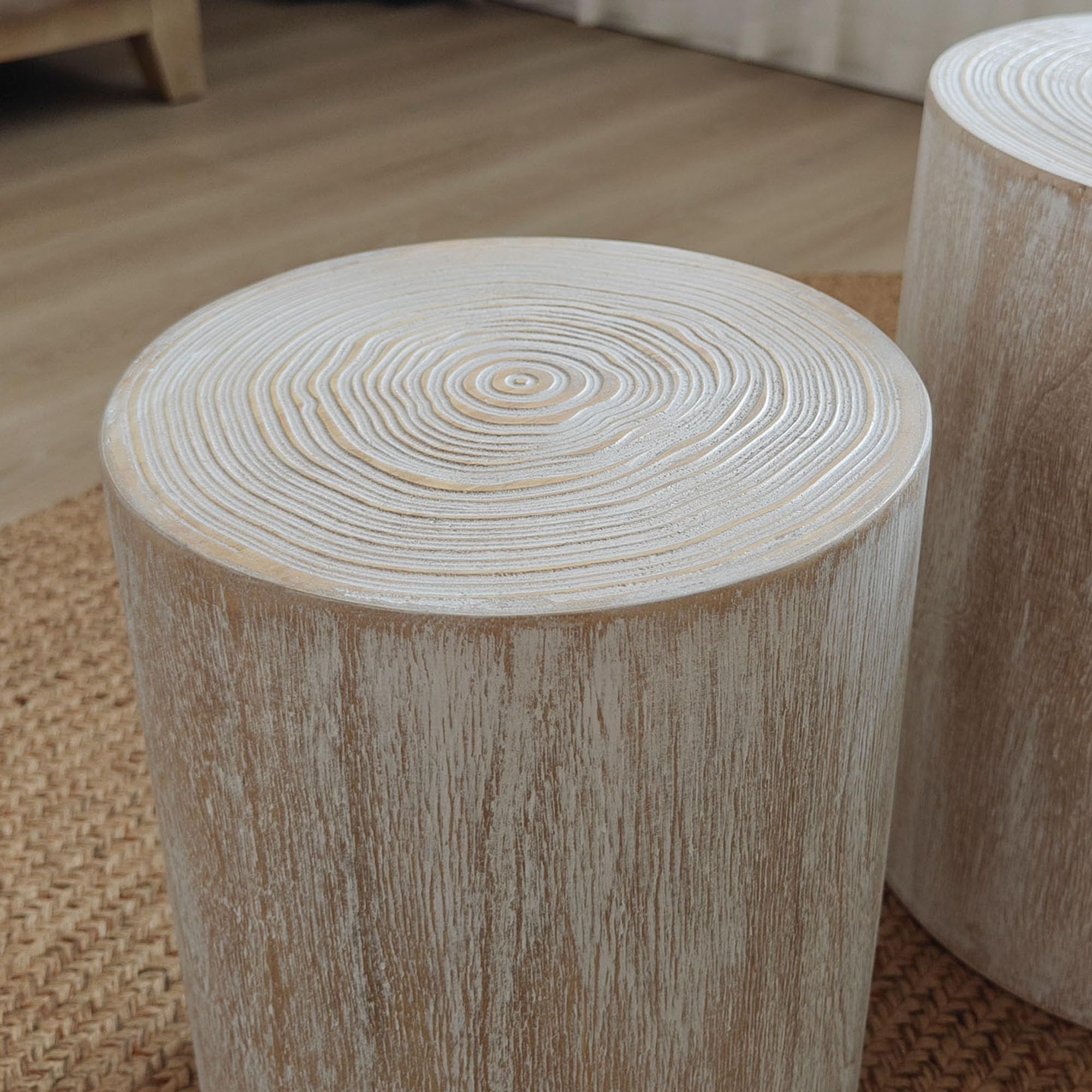 WilliamsSpace 3-Piece Round Nesting Coffee Table Set - Modern Wood Side Tables for Living Room, Farmhouse & Small Spaces - 18.3