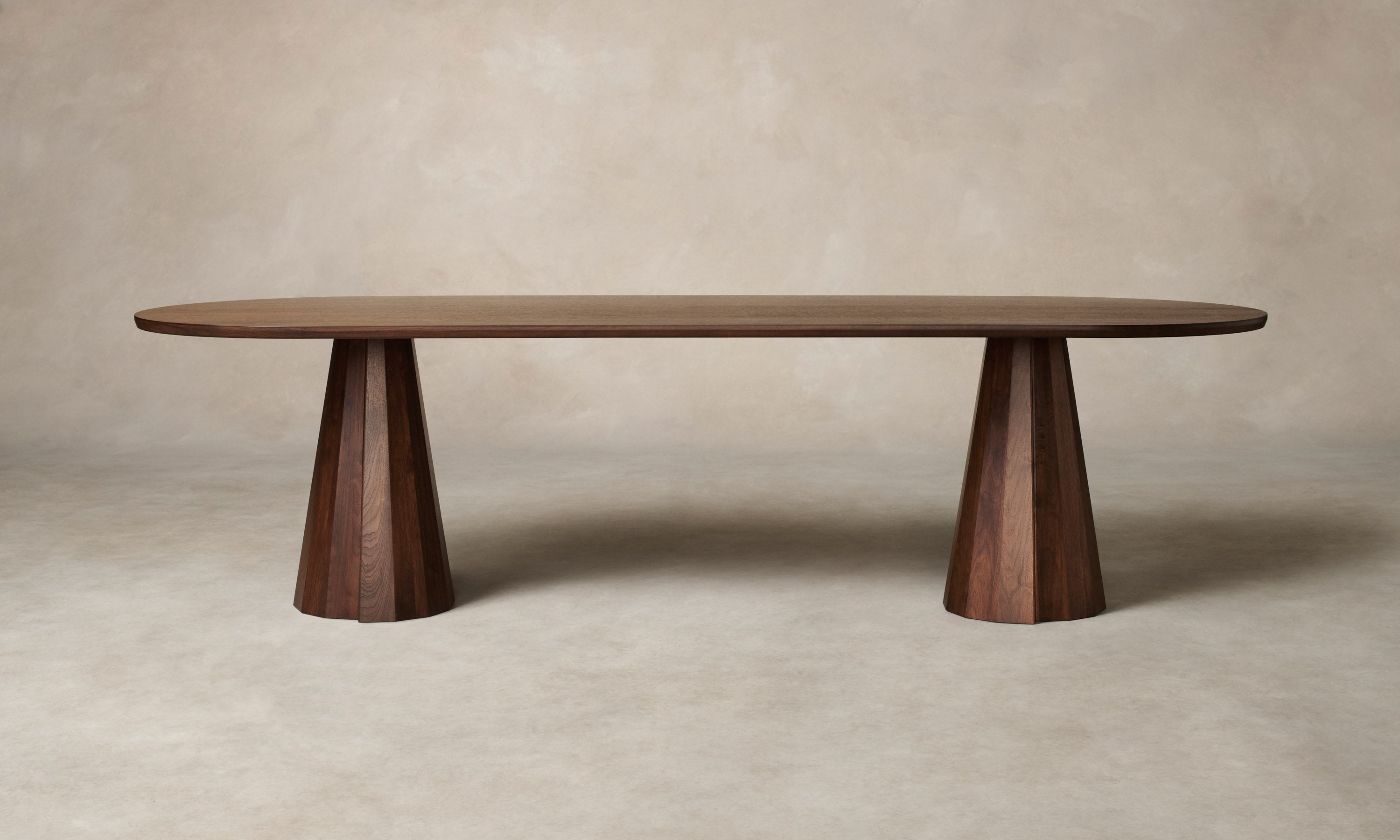 Modern Oval Dining Table - Solid Wood Bank Style for 6-8 People - Perfect for Family Gatherings & Dinner Parties