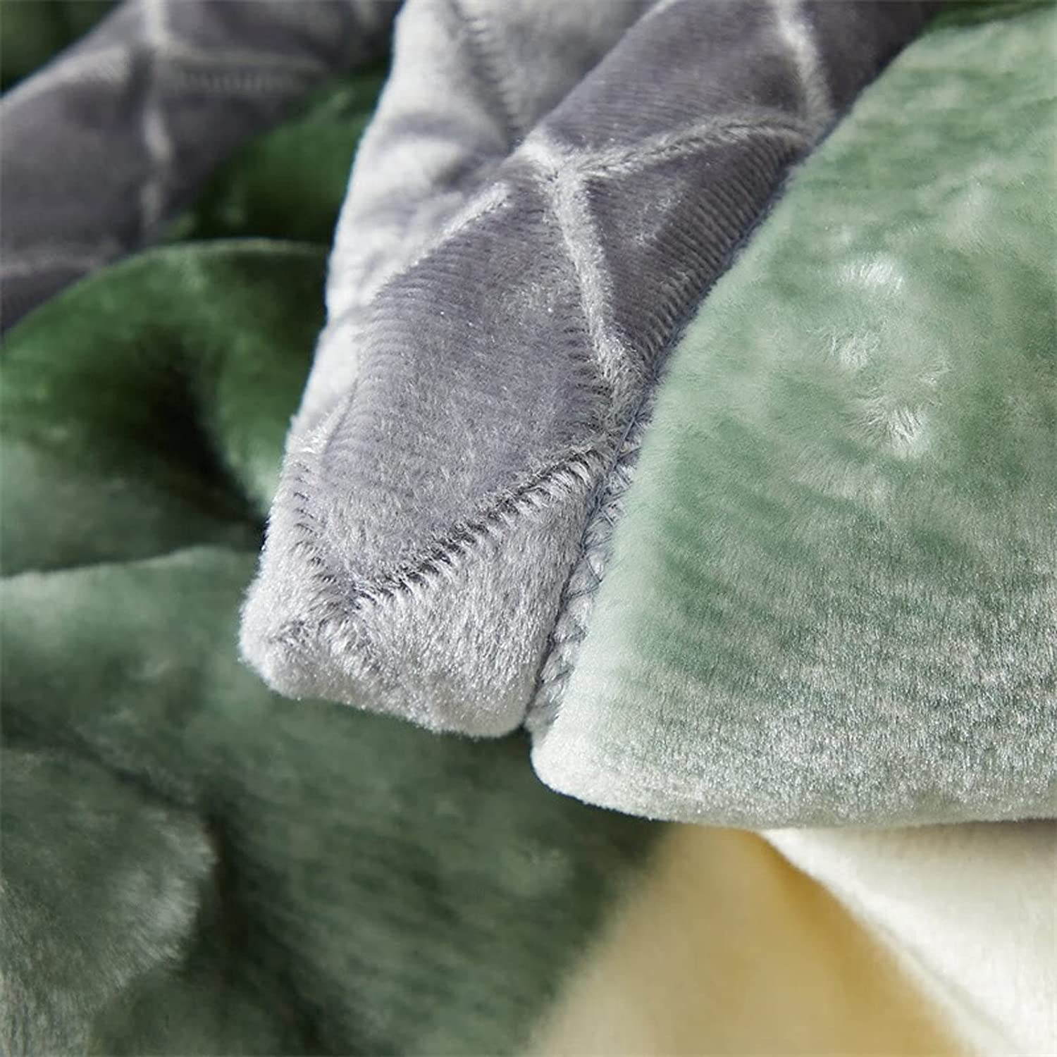 LGYKUMEG Green Queen Faux Fur Blanket 79