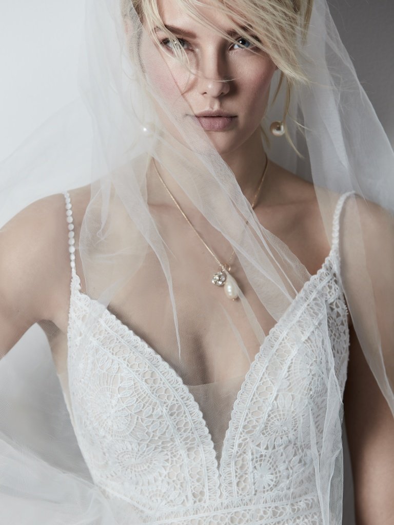 Sottero and Midgley Fielding Wedding Dress - Elegant Lace Bridal Gown for Church Ceremony & Outdoor Photoshoots