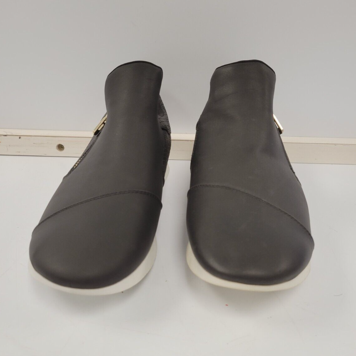 Size 10 Women's Spring Shoes - Comfortable Casual Sneakers for Walking, Travel & Outdoor Activities