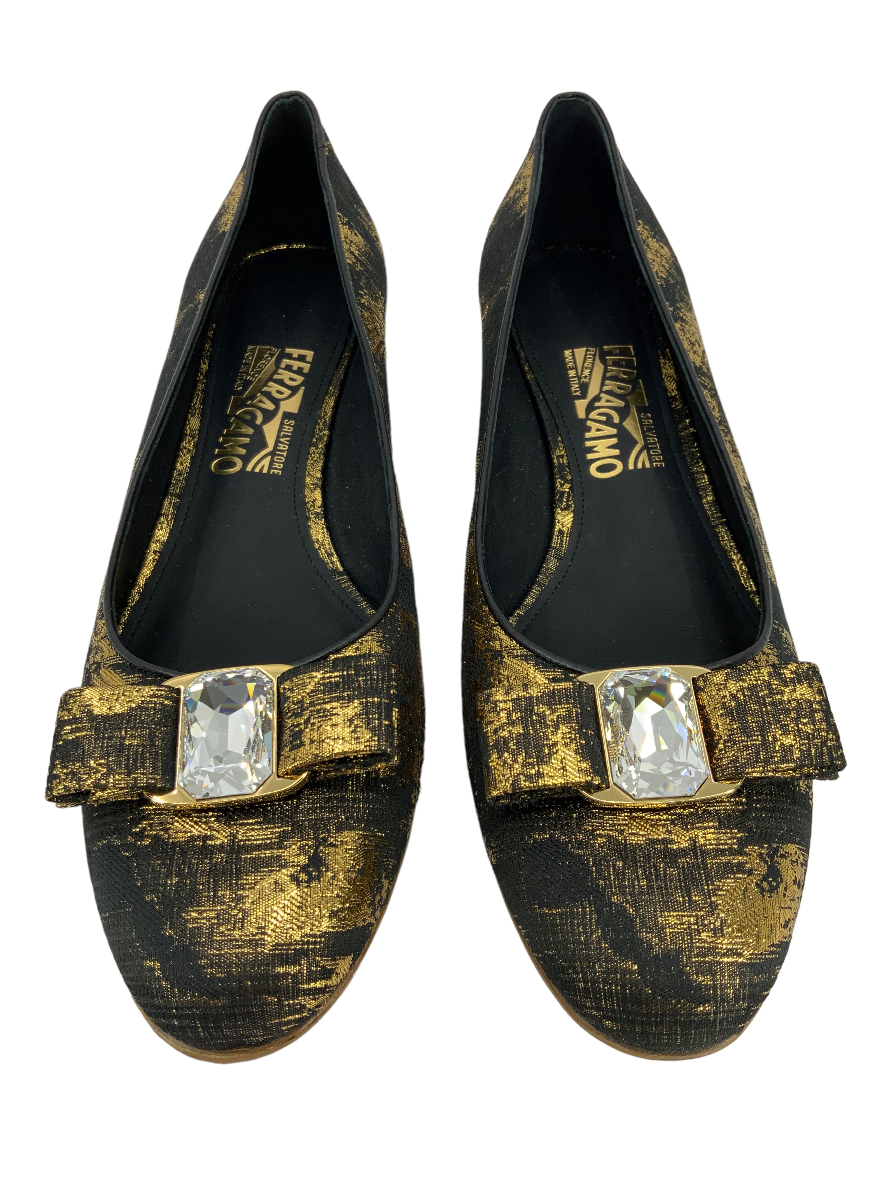 Salvatore Ferragamo Vara Bow Fabric Pumps Women's Size 10 | Elegant Pointed Toe Heels for Work, Wedding & Special Occasions