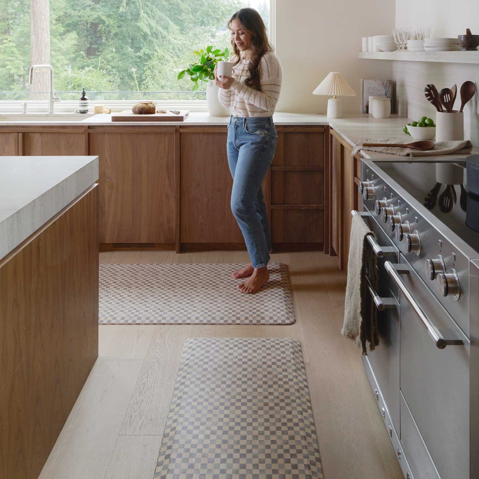 Nama Anti-Fatigue Standing Mat with Checker Design - Comfortable Floor Mat for Workstations, Kitchens & Home Offices - Reduce Foot Pain & Improve Posture