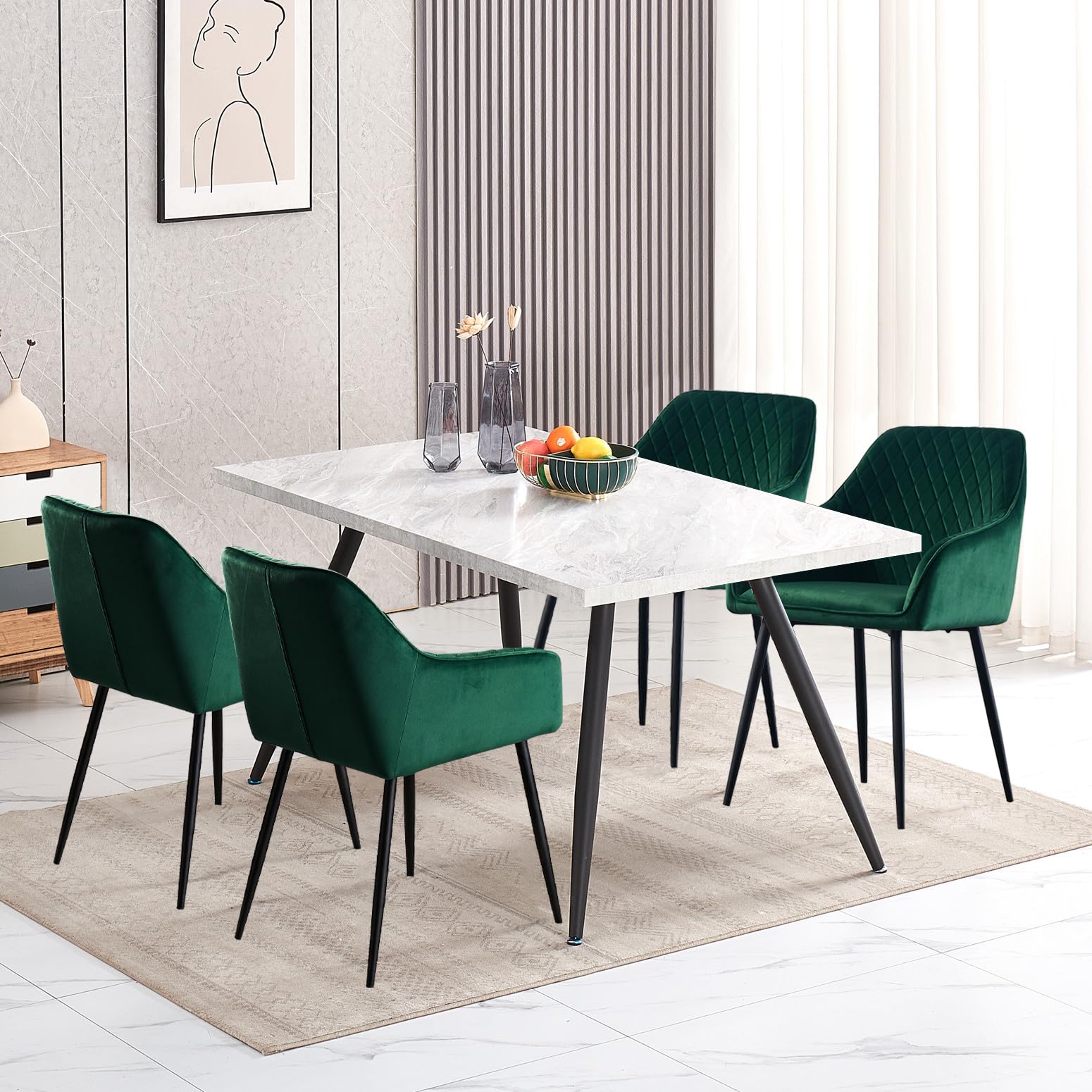 Luxury Velvet Dining Chairs Set of 4 - Emerald Green Upholstered Armchairs for Dining Room, Modern Tufted Accent Chairs with Solid Wood Legs - Perfect for Formal Dining, Kitchen Breakfast Nook, and Elegant Home Decor