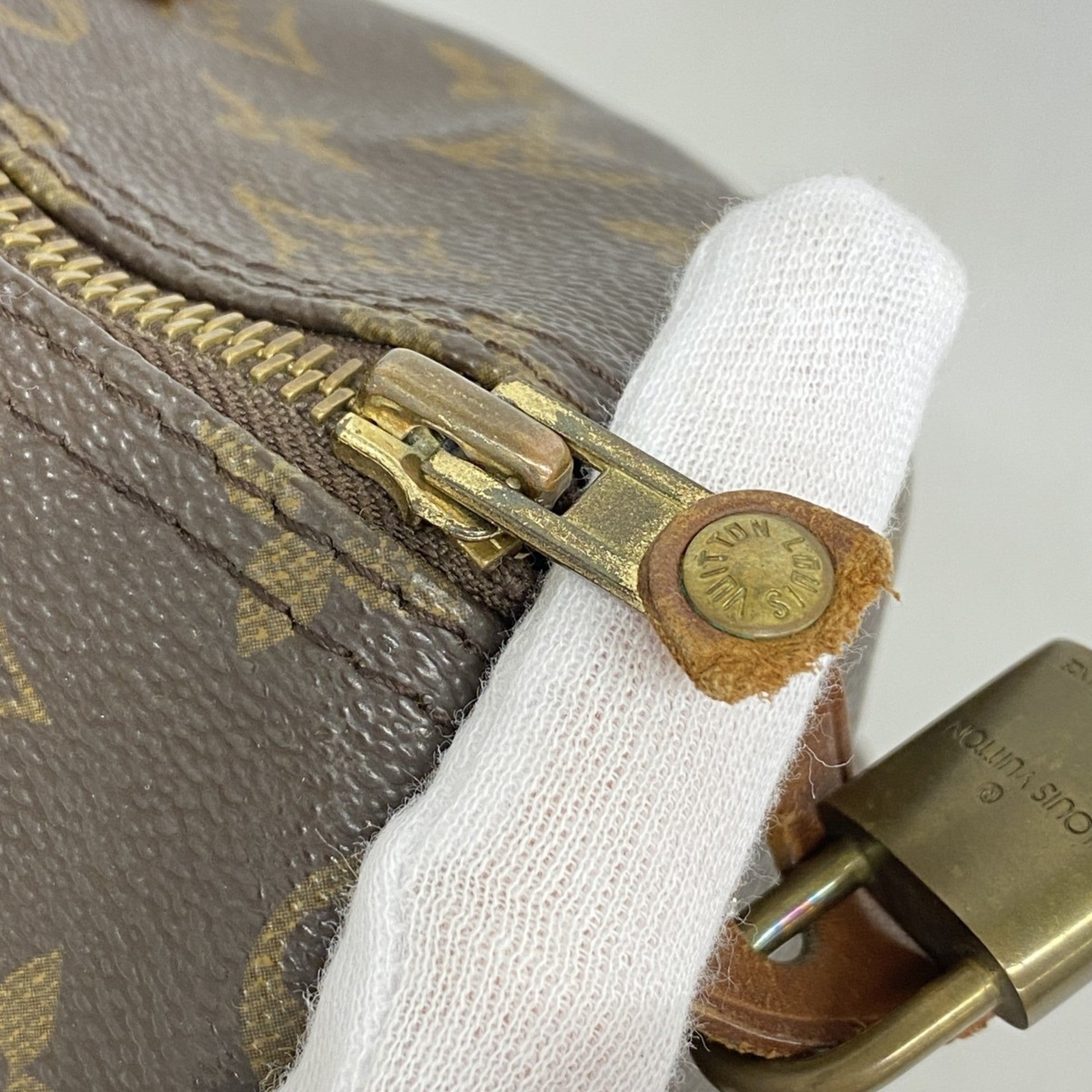 Pre-Owned Rolex Datejust 116 Luxury Watch for Men - Classic & Timeless Design - Perfect for Business, Formal Events & Special Occasions