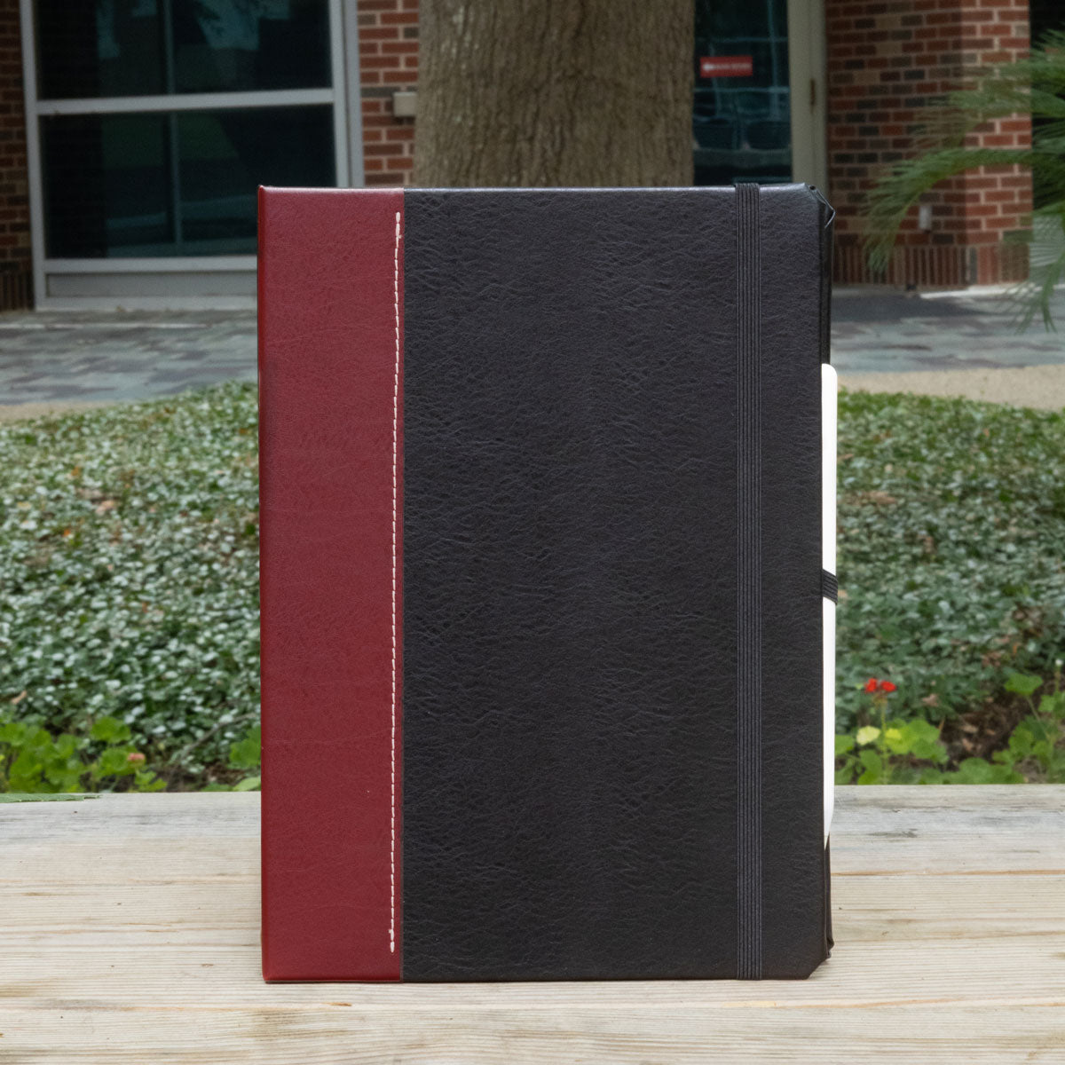 Black/Mahogany