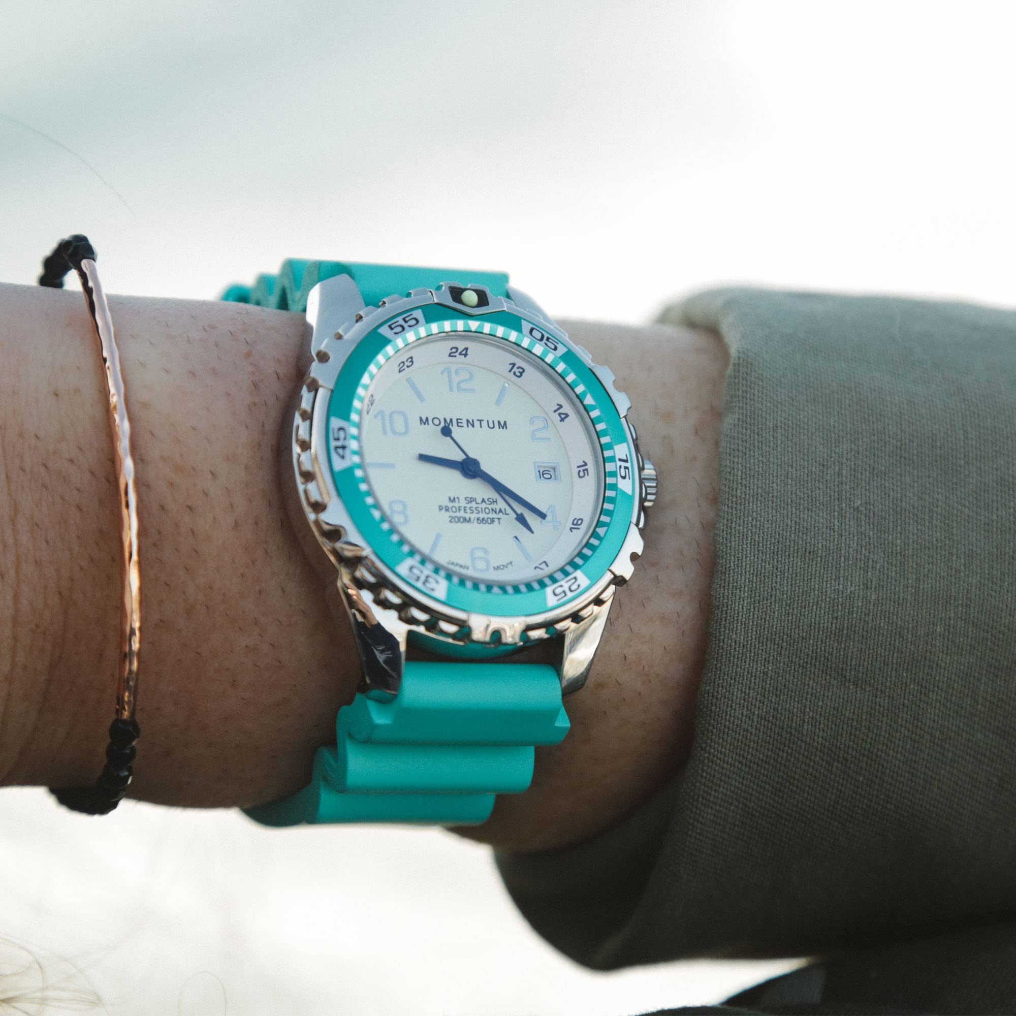 Unisex M1 Splash Watch - 200m Waterproof Dive Watch with Rotating Bezel for Swimming & Diving