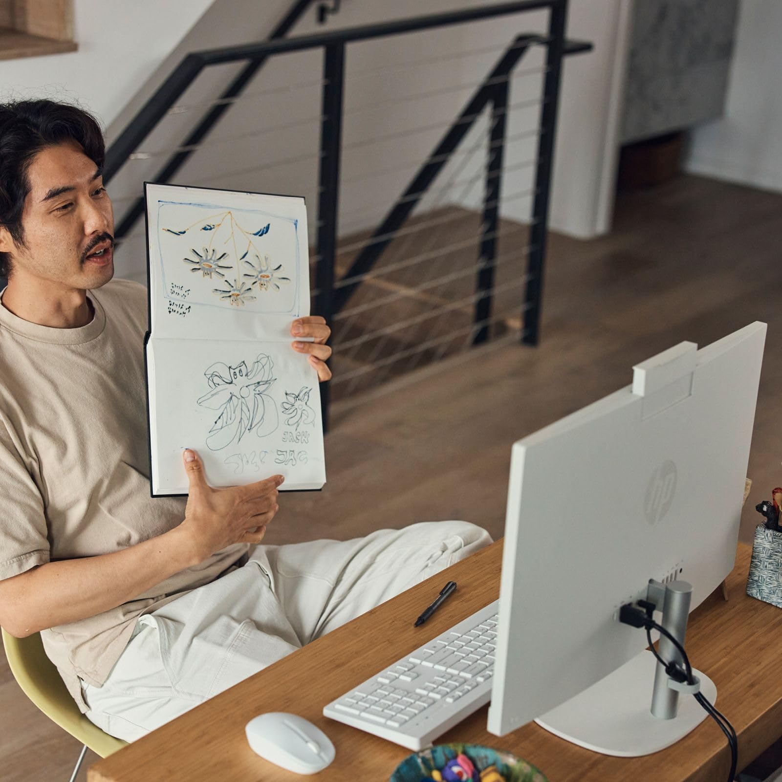 HP All-in-One 24-cr1000ng 白色一体机 | Windows 11 Home 64位 | 家庭办公与娱乐的完美选择