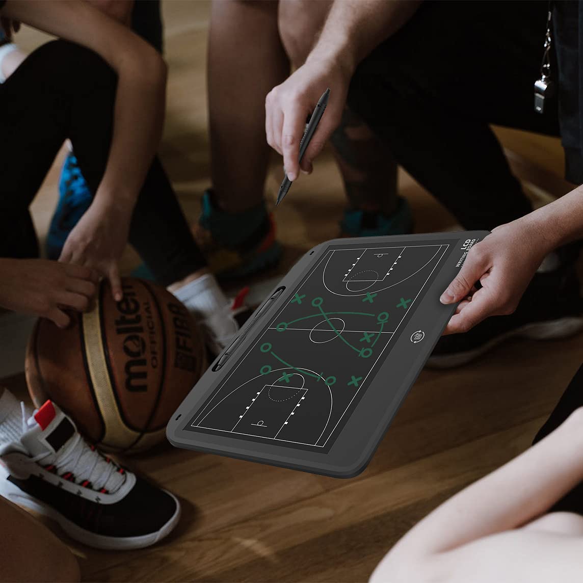 VNVDFLM Electronic LCD Basketball & Soccer Coaching Board - Digital Tactical Training Board for Coaches - Portable Sports Coaching Equipment - Perfect Gift for Basketball & Football Coaches - Ideal for Game Strategies, Team Drills & Practice Sessions