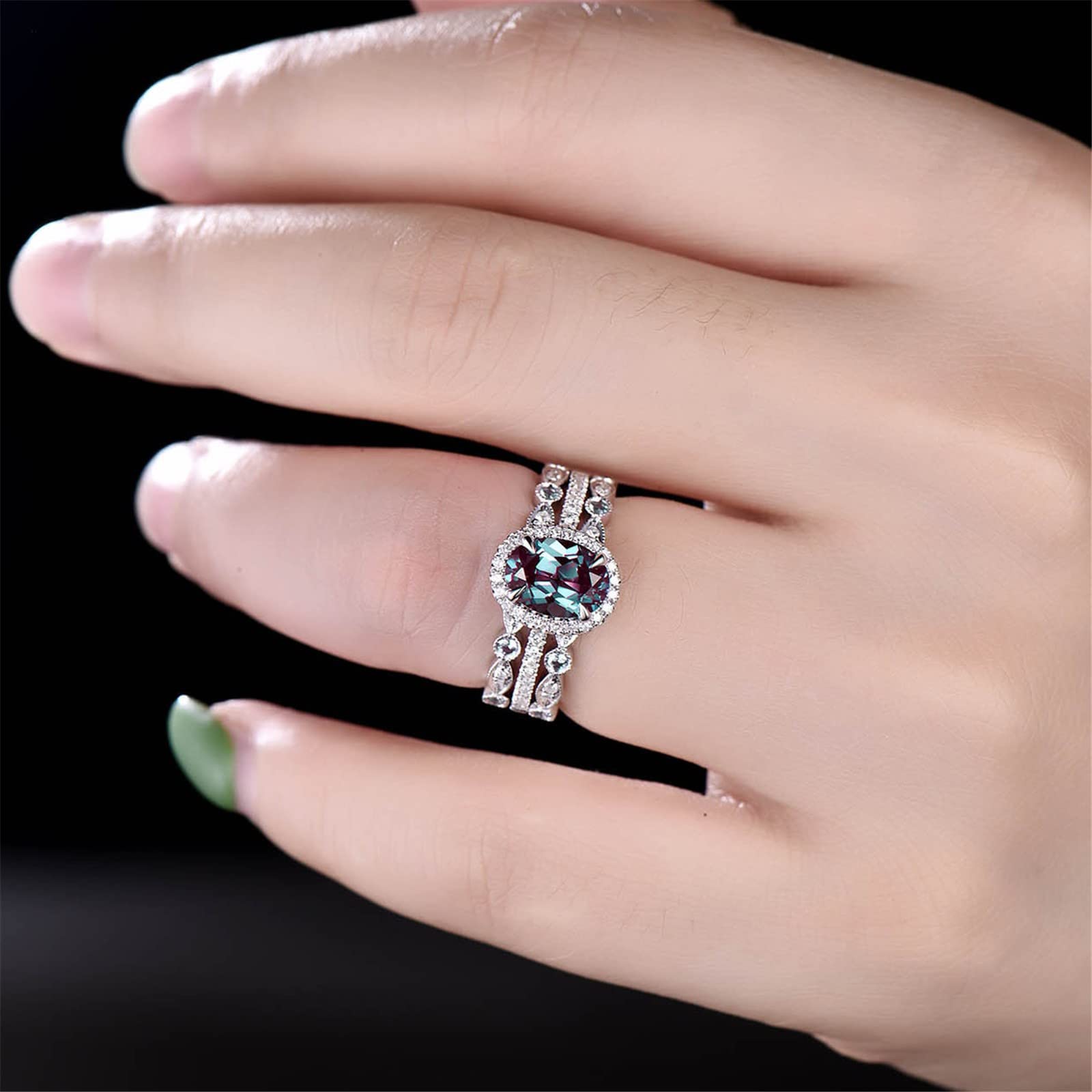 Vintage Wedding Ring Set for Women - Elegant Oval Shiny Diamond Engagement & Stackable Bands - Romantic Bridal Jewelry for Anniversary, Proposal & Special Occasions
