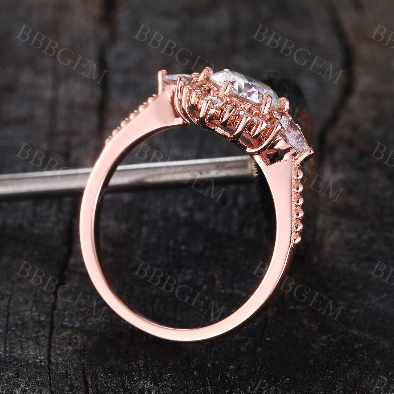 1.25CT Art Deco Round Cut Moissanite Engagement Ring - 14K Rose Gold Milgrain Wedding Band for Women | Vintage Inspired Bridal Jewelry Gift for Fiancée, Anniversary & Proposal