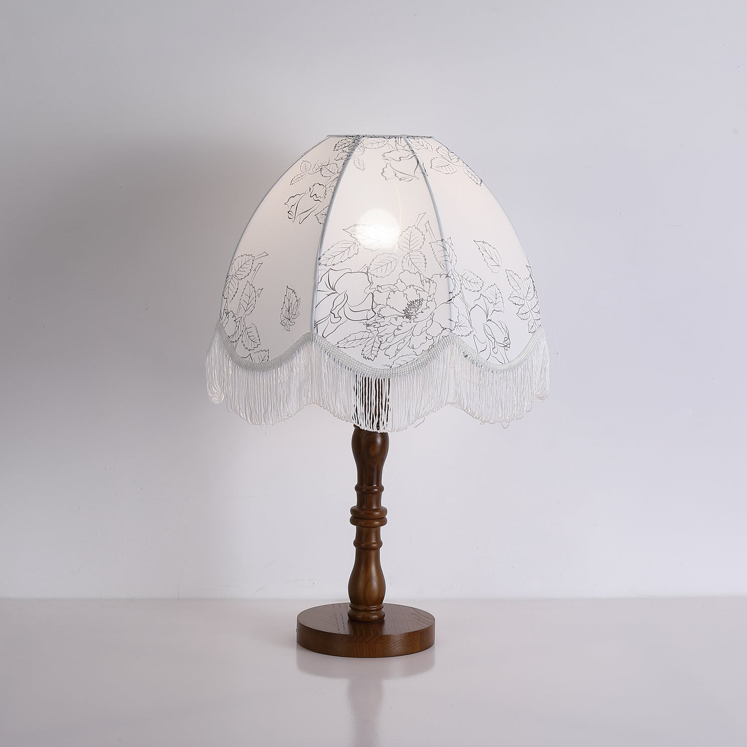 Elegant Printed Tassel Table Lamp - Modern Home Decor for Bedroom, Living Room & Office - Soft Lighting Accent for Cozy Ambience