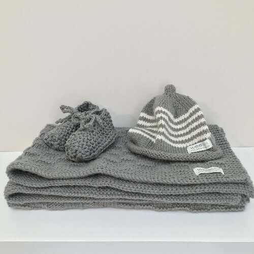 Cozy Travel Blanket, Beanie & Booties Set - Winter Warmth Essentials for Airplane, Car & Outdoor Adventures