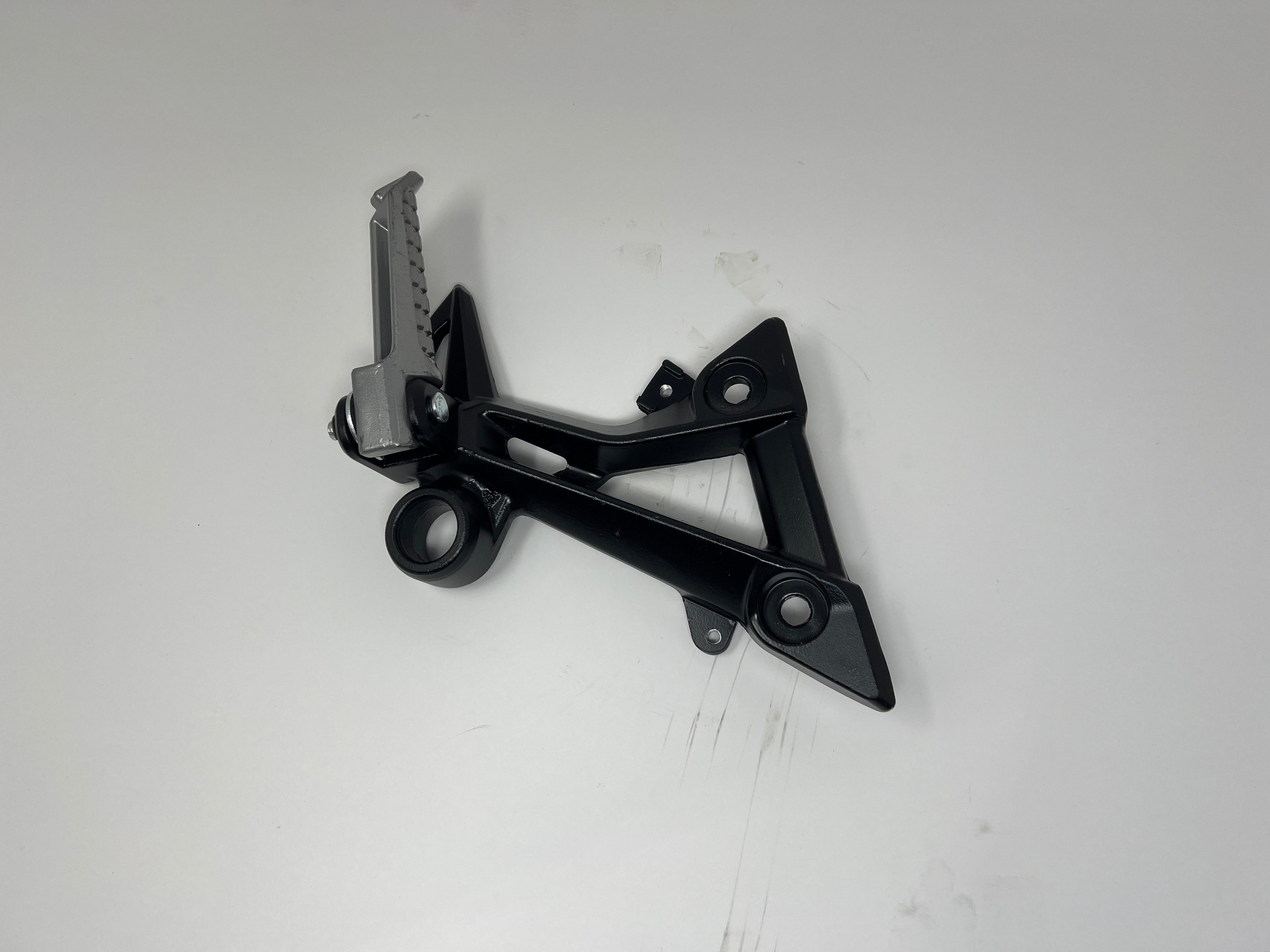 X22R MAX 250cc Motorcycle Rear Right Footrest (H6 70012) - Replacement Part for Off-Road & Street Bikes - Perfect for Commuting, Trail Riding & Motorcycle Maintenance