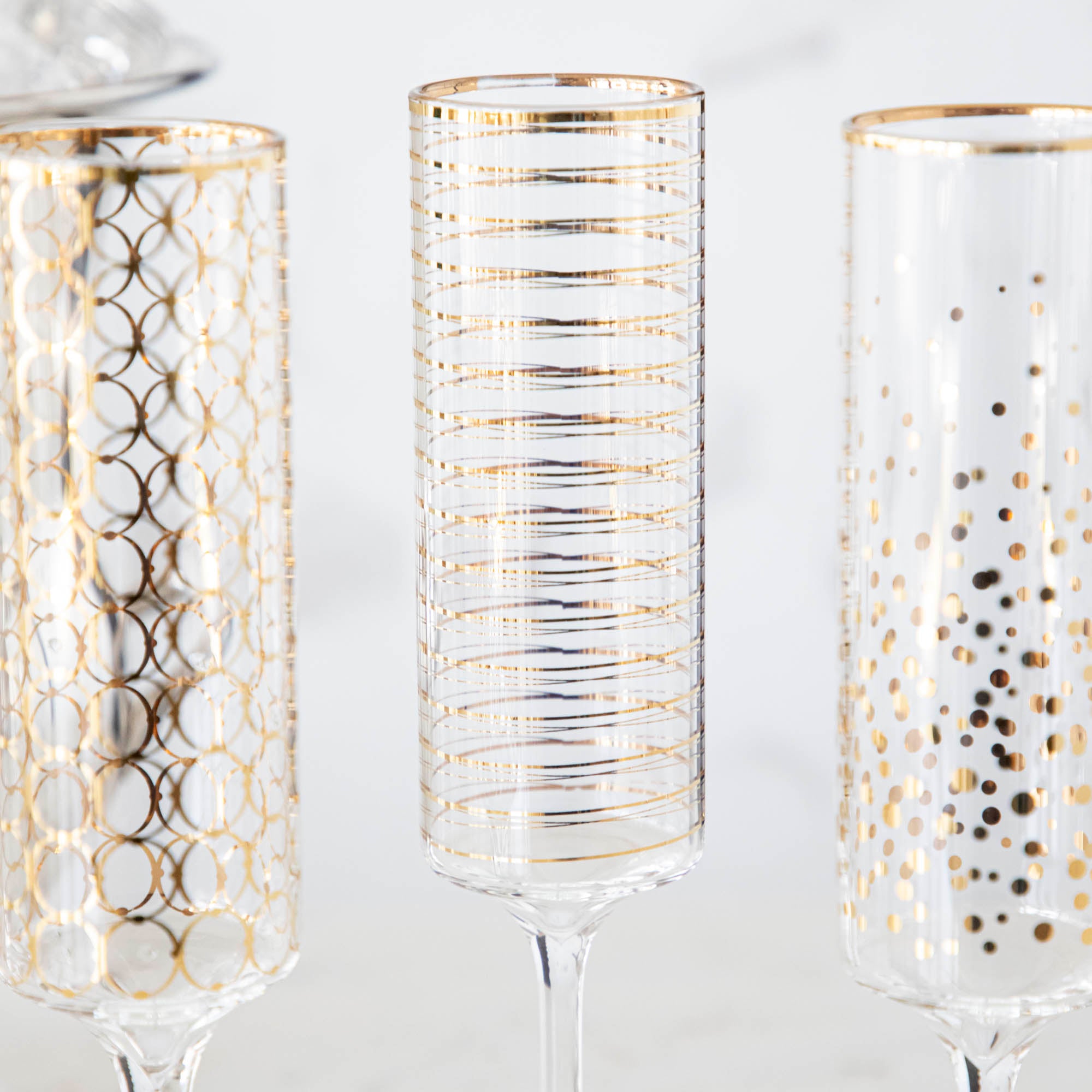 Elegant Gold Patterned Champagne Flutes Set of 4 - Premium Glassware for Weddings, Parties & Celebrations - Perfect for Toasting & Special Occasions