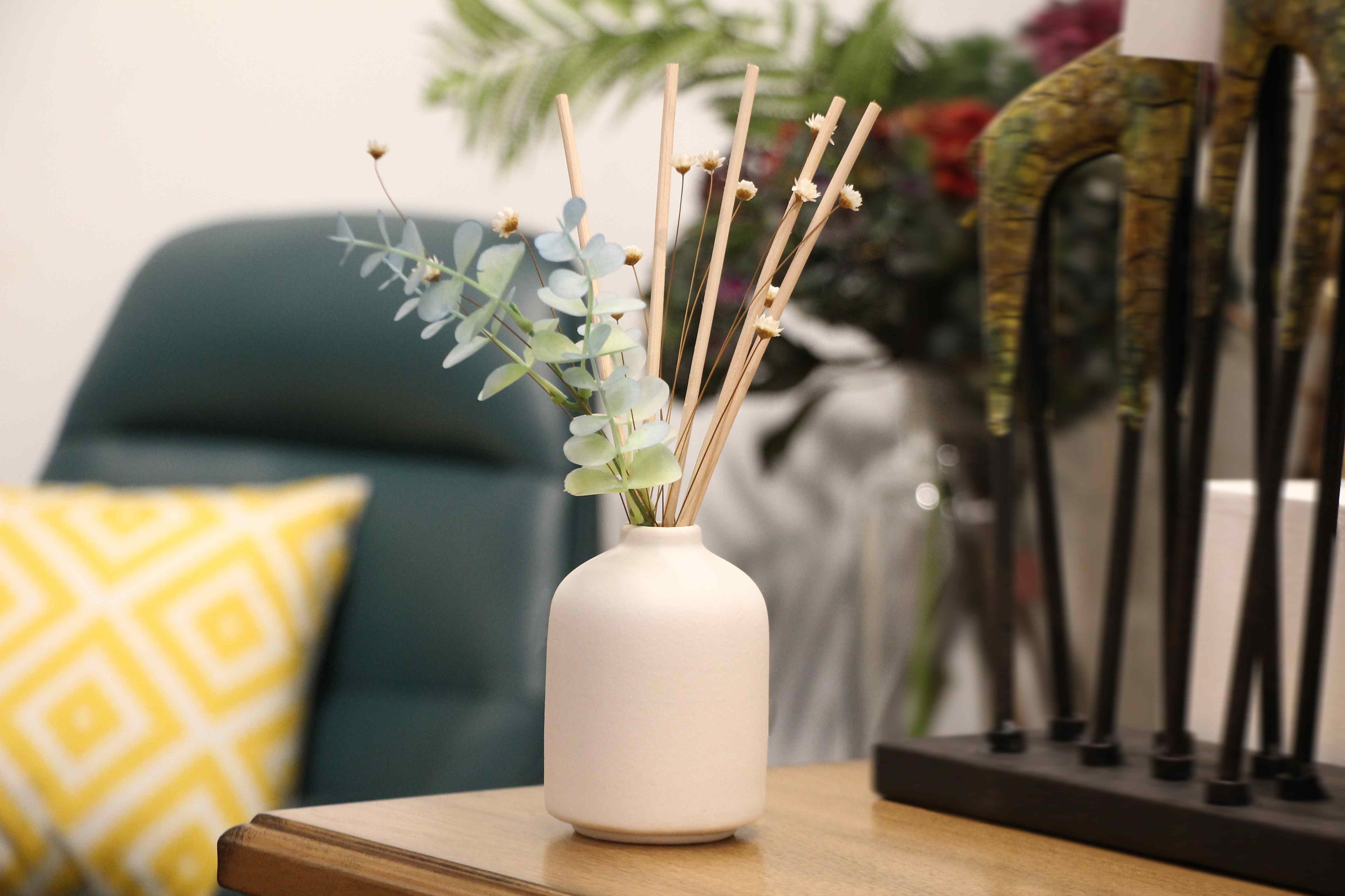 Premium Jasmine White Essential Oil Diffuser - Aromatherapy Ultrasonic Humidifier for Home, Office, Yoga & Spa Relaxation