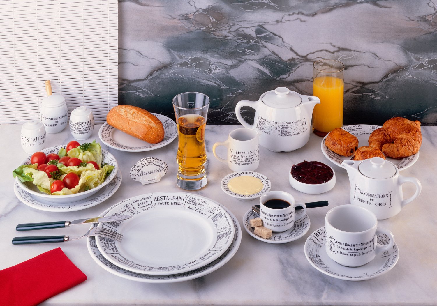 Pillivuyt Brasserie 18oz Coffee and Tea Pot - Elegant French Porcelain for Home, Cafe & Restaurant Use