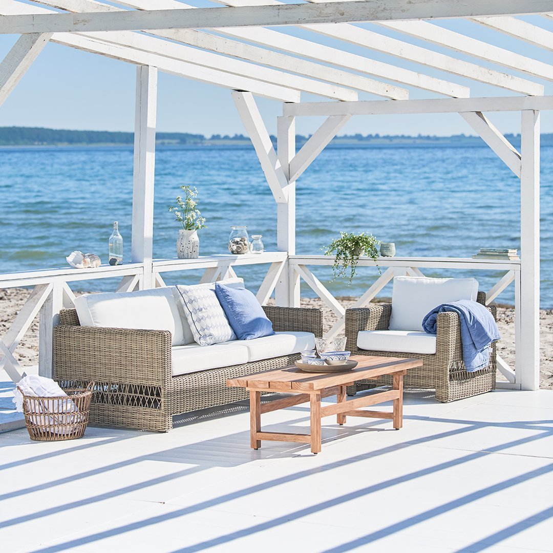 Carrie Outdoor 3-Seater Patio Sofa Set - Waterproof Wicker Furniture for Garden, Backyard, Poolside & Deck - Comfortable Cushioned All-Weather Lounge Seating