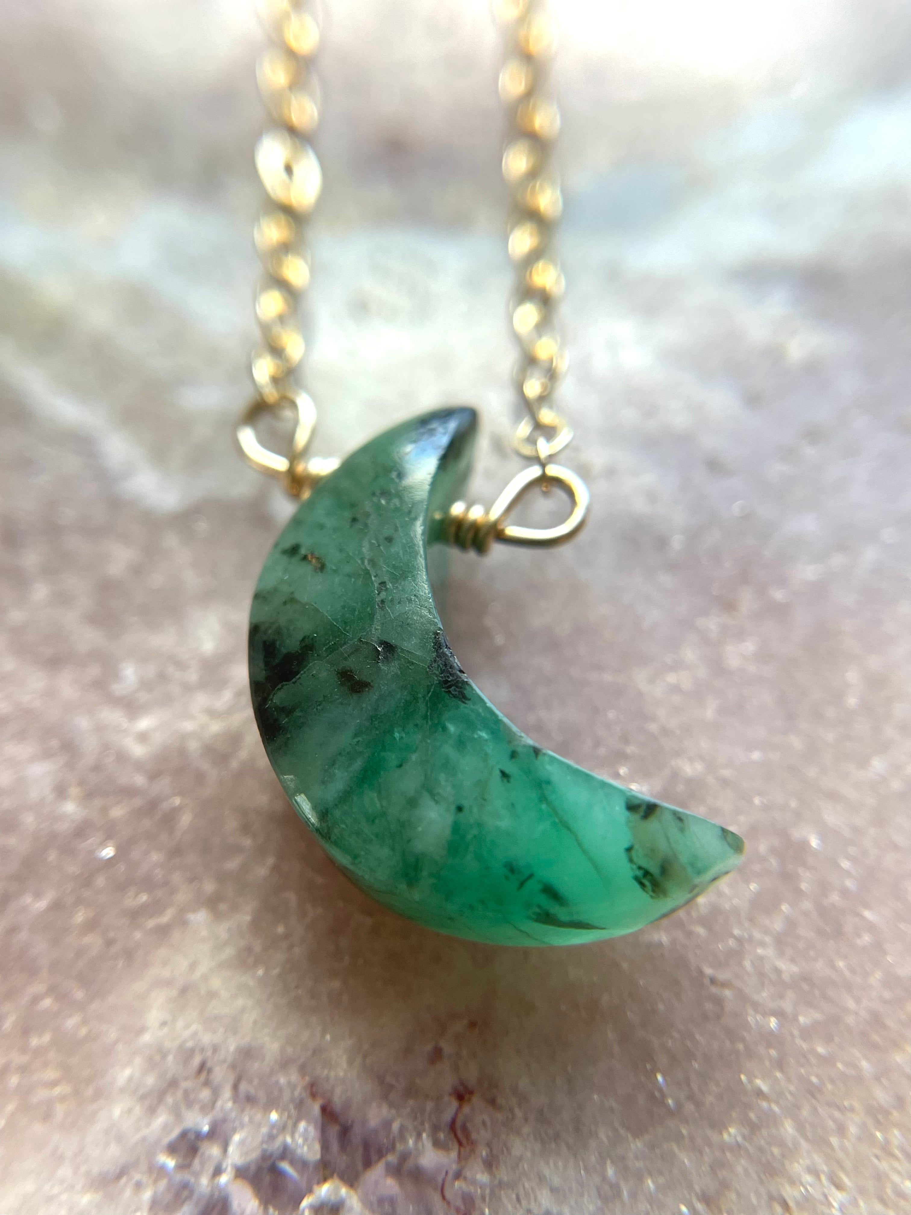 Natural Emerald Crystal Necklace - Crescent Moon Pendant for Women, Genuine Gemstone Jewelry Gift for Birthday/Anniversary | Perfect for Boho Style, Spiritual Healing & Everyday Elegance