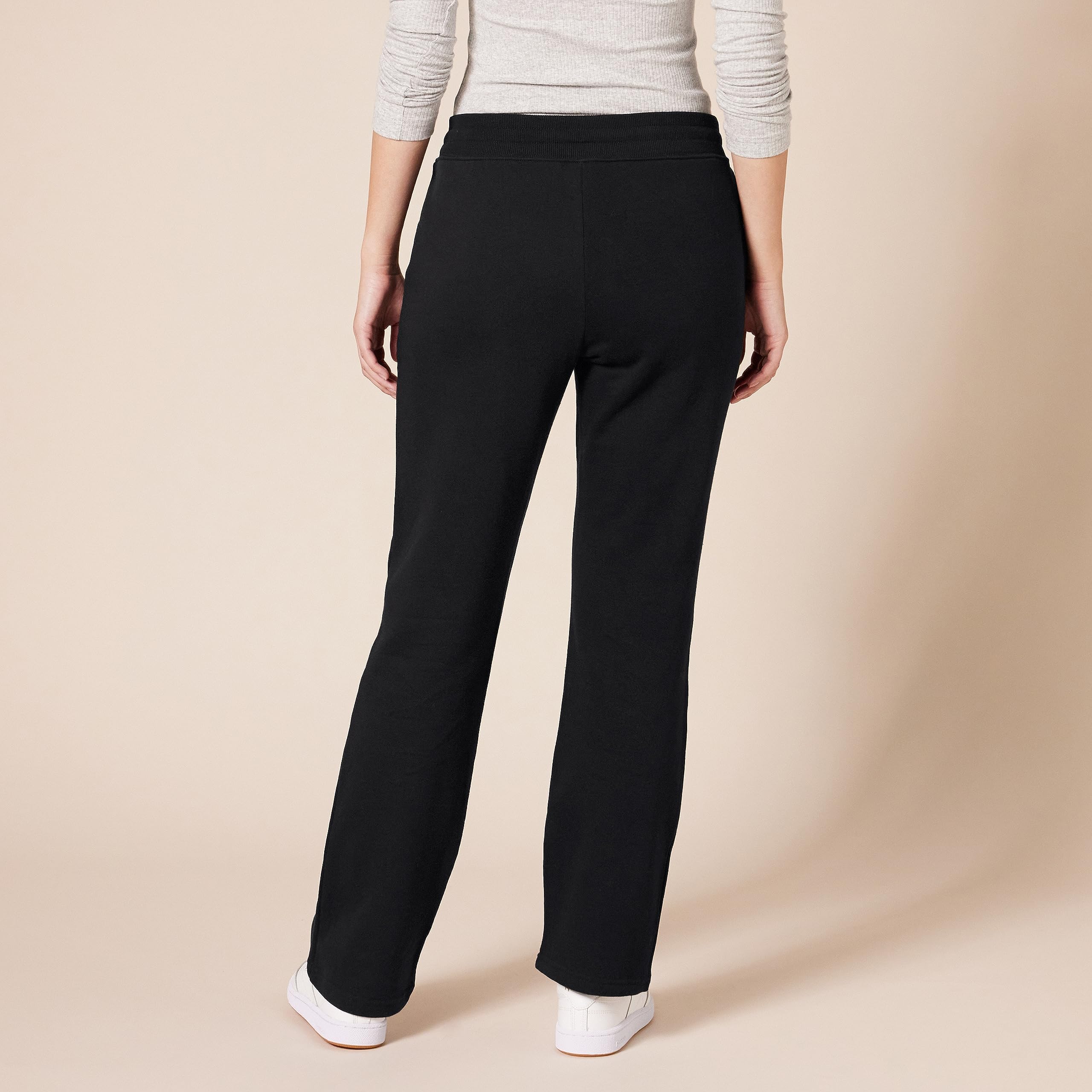 Amazon Essentials Women's Fleece Straight Leg Sweatpants - Plus Size Available | Comfortable Lounge Pants for Home, Yoga & Casual Wear