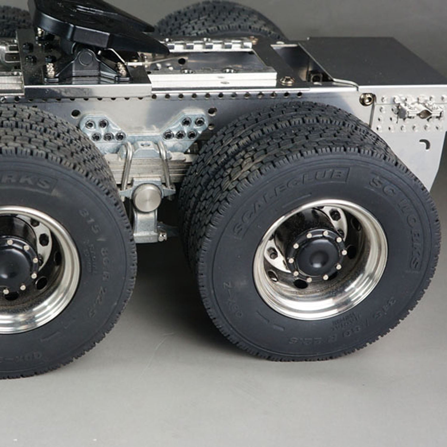1/14 Scale 8x8 Metal Chassis for RC Tractor Truck - Compatible with R73 & R62 Electric Cars - DIY Simulation Spare Parts Accessory - Perfect for Off-Road Racing and RC Vehicle Customization