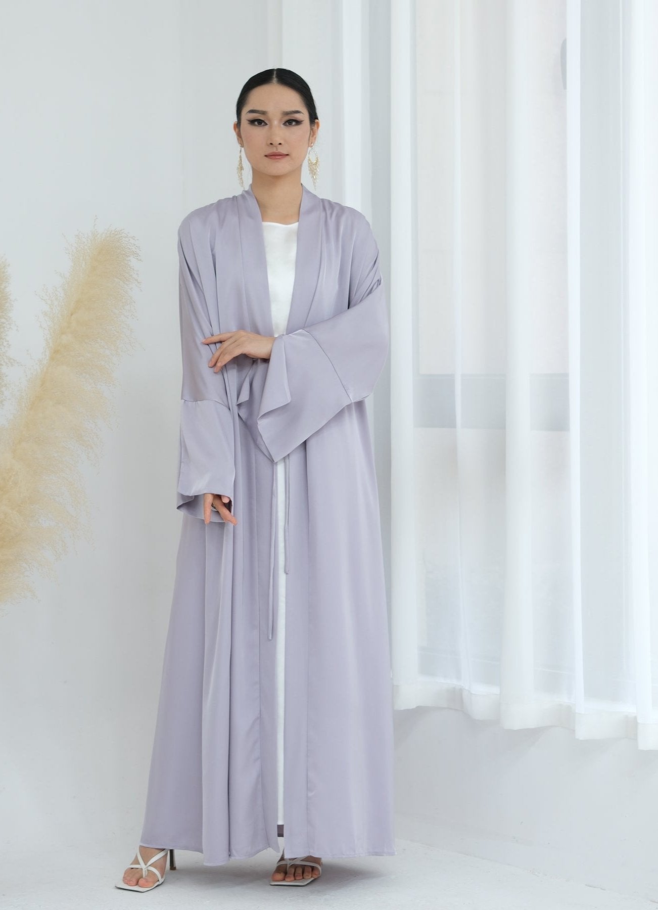 Lavinia Satin Open Abaya - Elegant Muslim Prayer Dress in Soft Lavender | Perfect for Prayer, Mosque, and Special Occasions