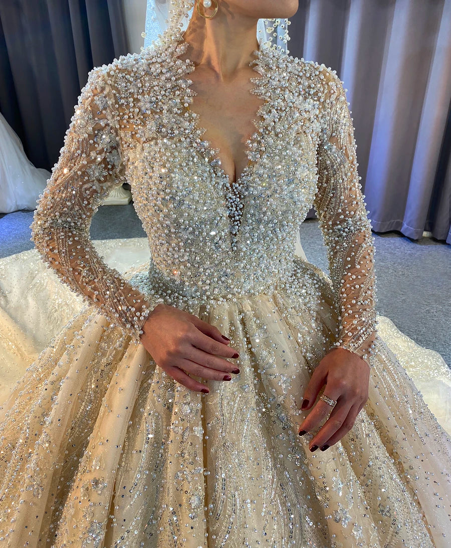 Luxury Pearl Embellished Wedding Dress Ball Gown with Elegant Long Train - Perfect for Bridal Ceremonies, Formal Events & Princess-Themed Weddings