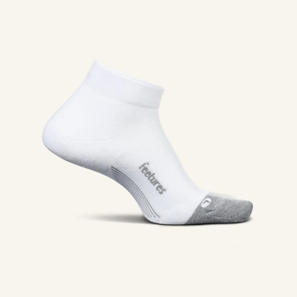 Feetures Elite Max Cushion Low Cut Socks - Ultra Comfortable Running & Hiking Socks for Men & Women - Perfect for Marathon, Trail Running & Outdoor Activities