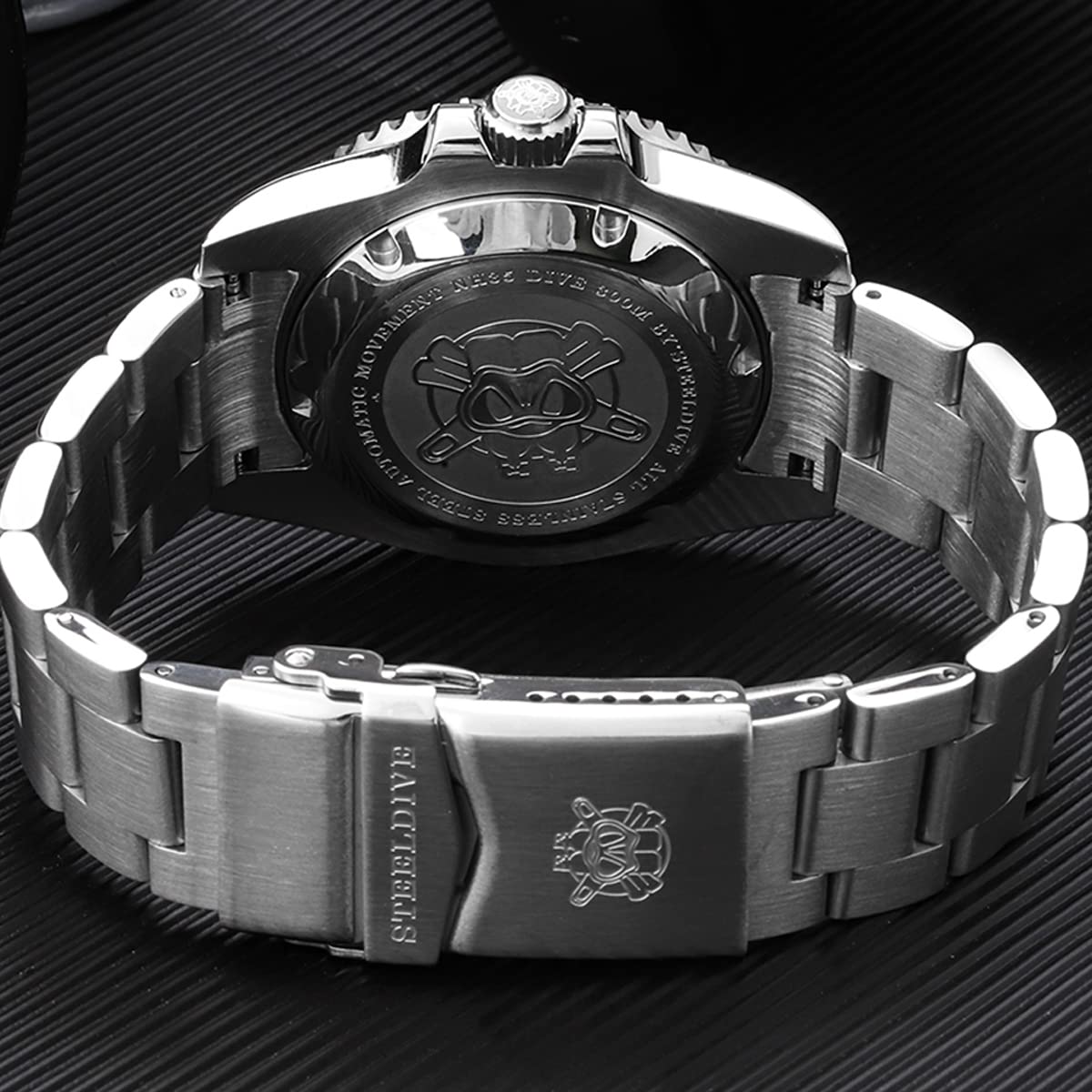 Steeldive Men's Automatic Diving Watch SD1953 - Stainless Steel Case, NH35 Movement, 300m Water Resistance - Perfect for Scuba Diving, Swimming & Outdoor Adventures