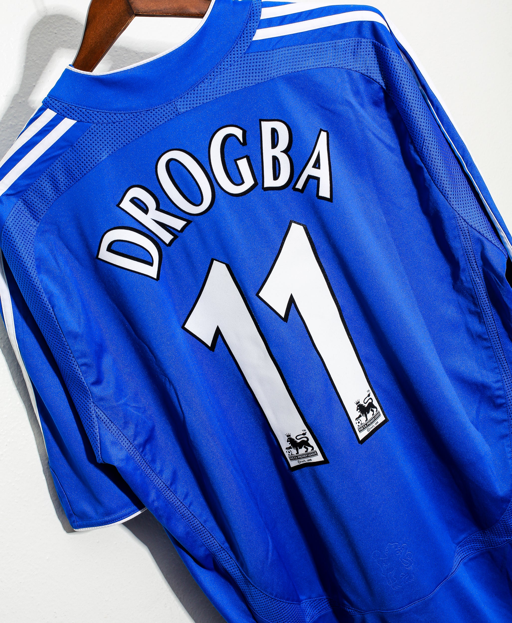 2006 Chelsea FC Home Jersey #11 Didier Drogba XXL - Vintage Soccer Shirt for Fans, Collectors & Match Days