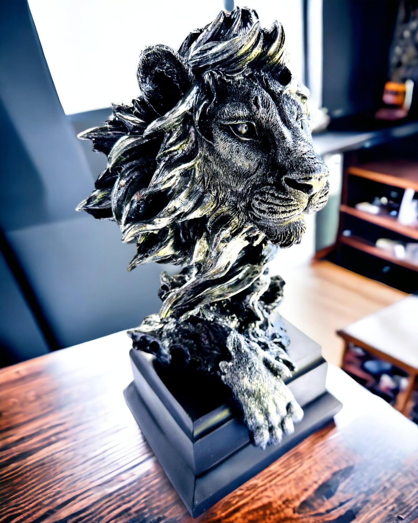 King of the Jungle Lion Statue - Majestic Silver Lion Figurine with Personalized Engraving Option | Perfect Gift for Home Decor, Office Display, and Animal Lover Collections