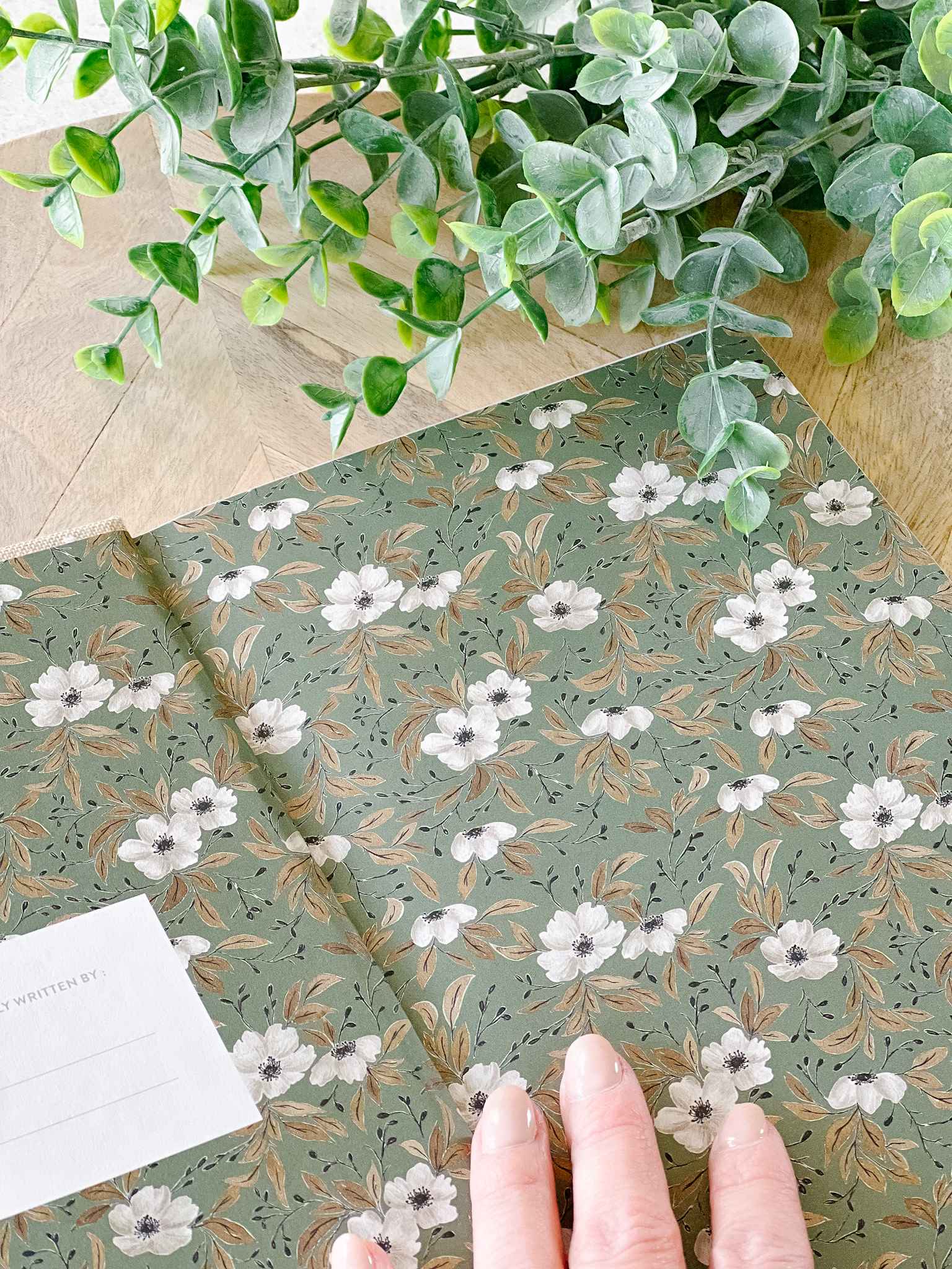 Grandma's Story - Personalized Keepsake Memory Book for Cherished Family Memories | Perfect for Gifts, Scrapbooking & Preserving Family History