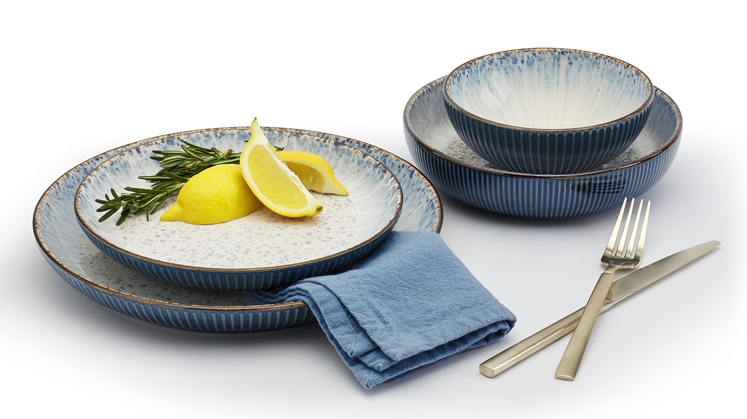 Speckled Farmhouse Dinnerware Set - 16-Piece Stoneware Plates & Bowls for Dining, Entertaining & Gifting