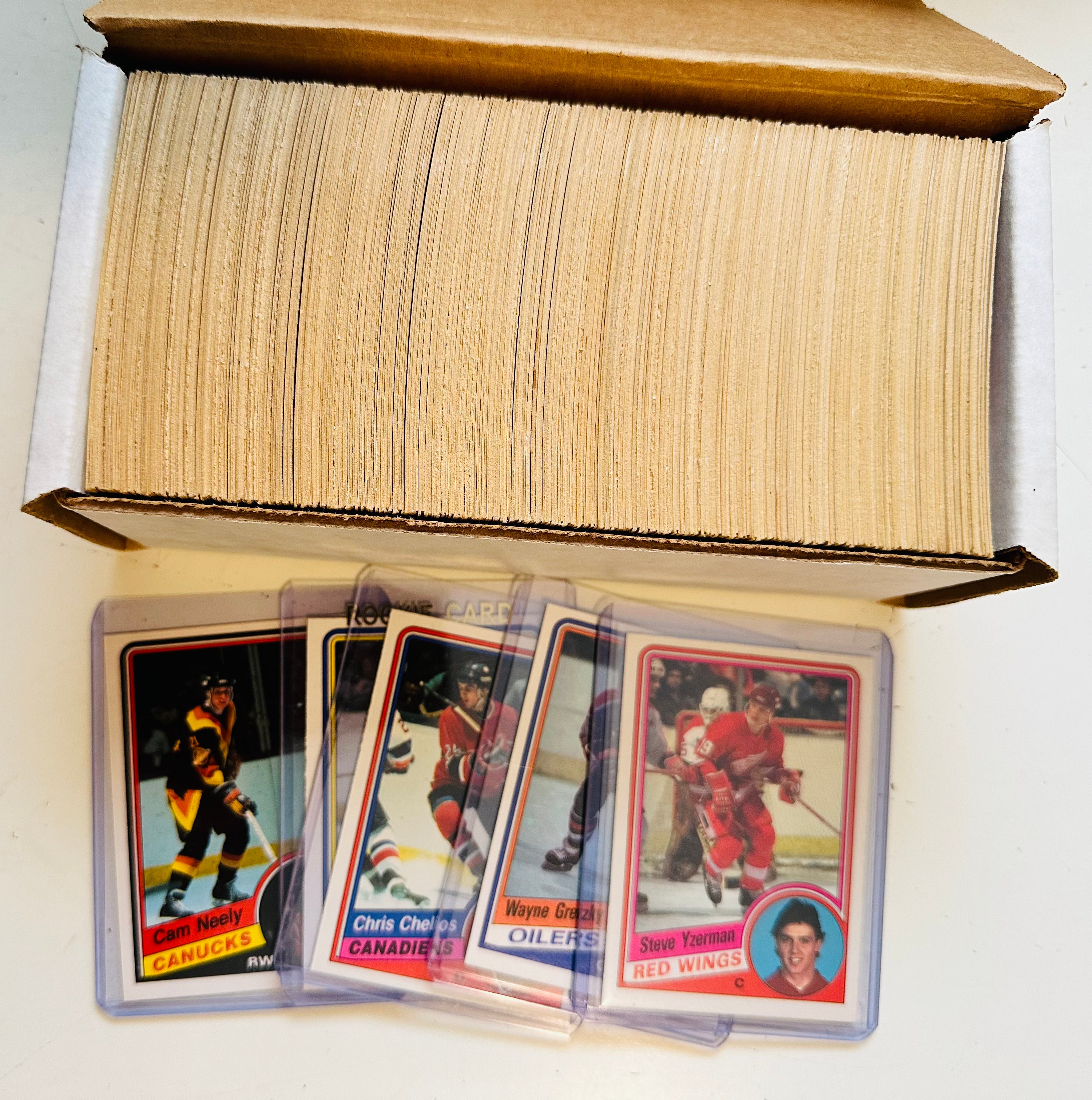 1984-85 OPC Hockey Cards Near Complete Set - High Grade EX/NM Condition - Perfect for Collectors, Display & Investment