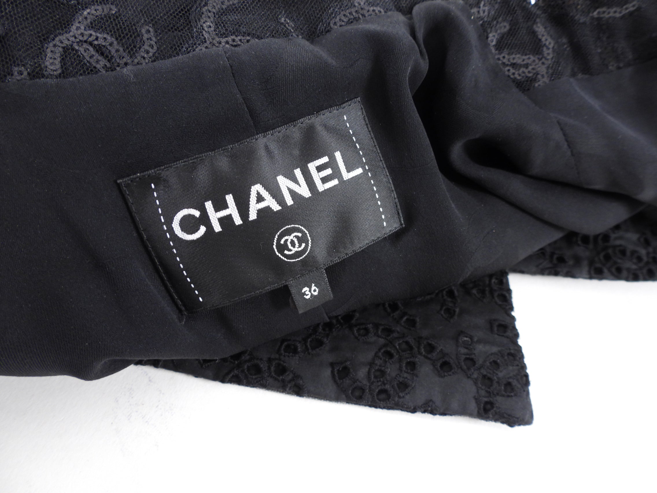 Chanel 21B Black Eyelet and Sequin CC Blazer Jacket - Women's Fashion Blazer Size FR36 / US4 / Small - Perfect for Office Wear, Evening Parties & Special Occasions