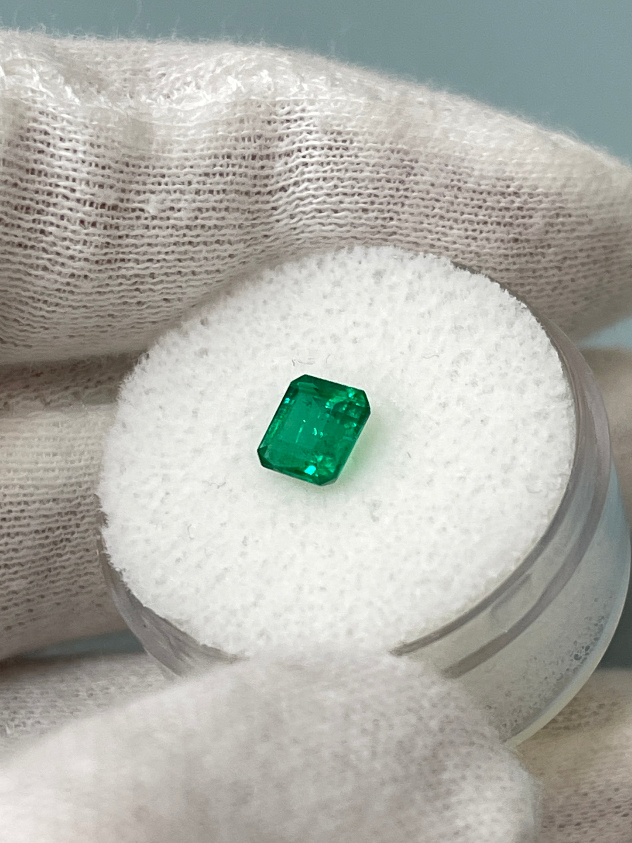0.90 Carat AAA+ Colombian Loose Emerald - 5.8x5.4mm Asscher Cut Fine Gemstone for Jewelry Making & Engagement Rings