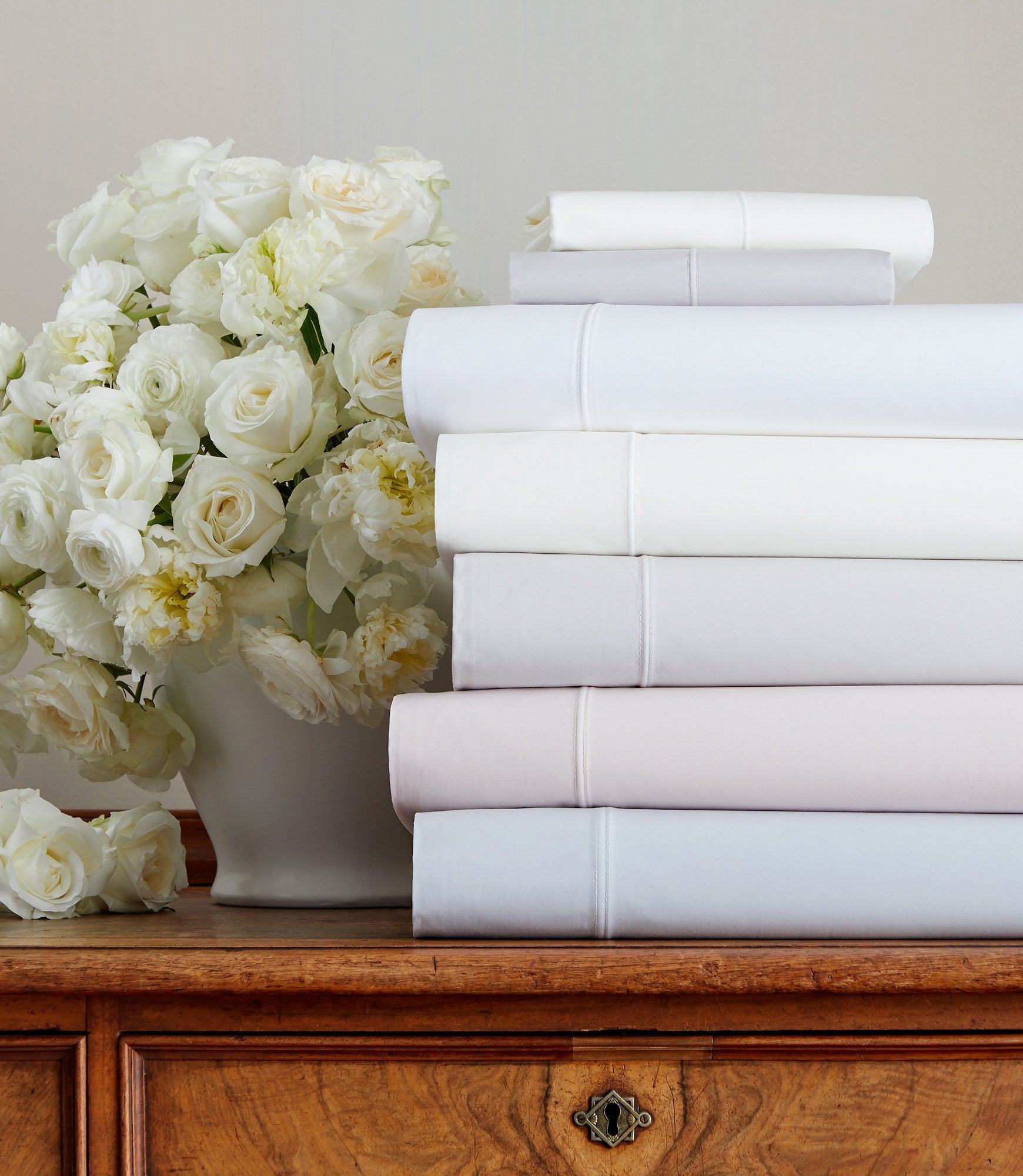 Premium 100% Egyptian Cotton Flat Sheet - Soft & Breathable Bed Sheet Set for Luxurious Comfort - Perfect for Master Bedroom, Guest Room & Hotel Use