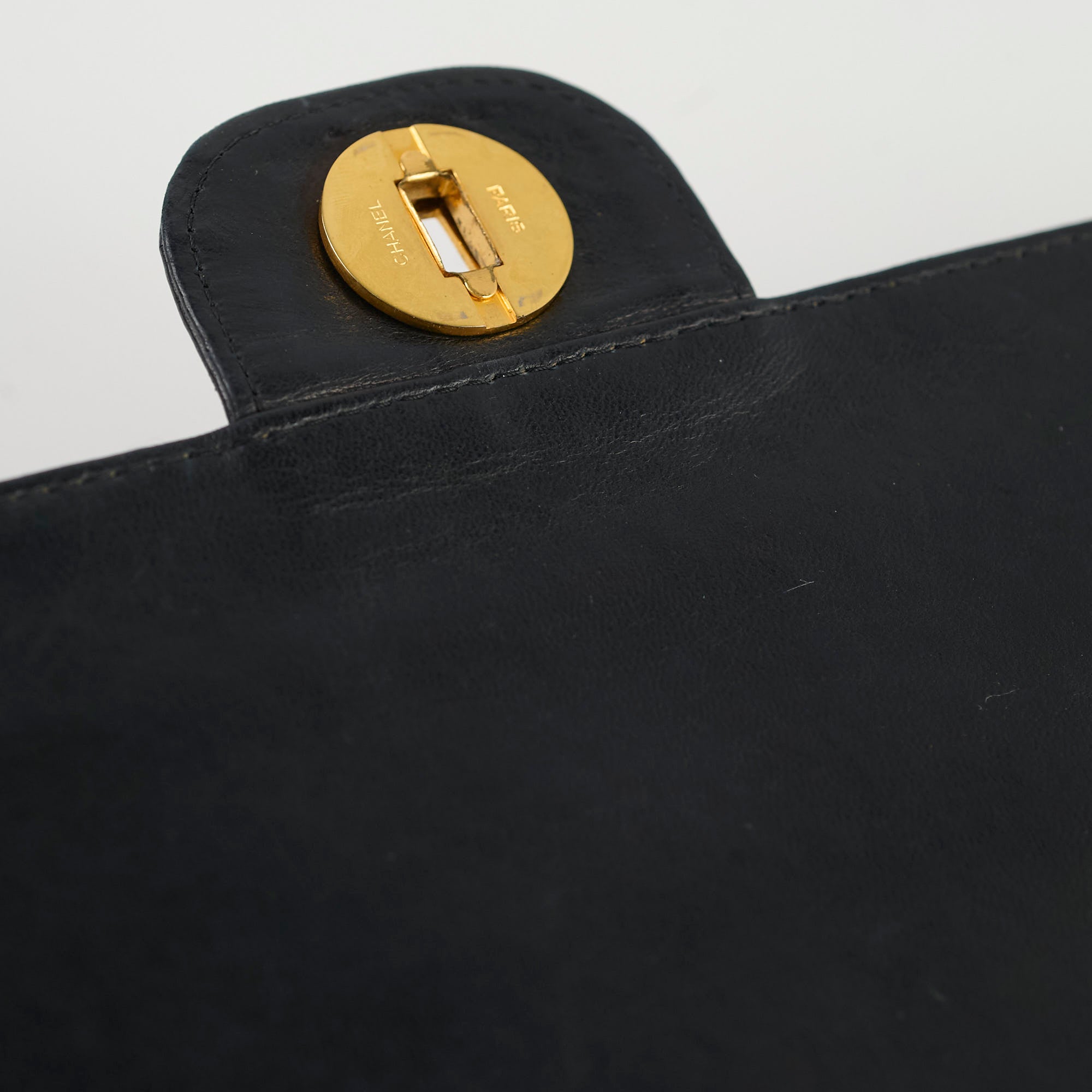Authentic Chanel Medium Vintage Classic Double Flap Bag - Genuine Lambskin Leather in Timeless Black | Perfect for Luxury Fashion, Evening Events & Collector's Items