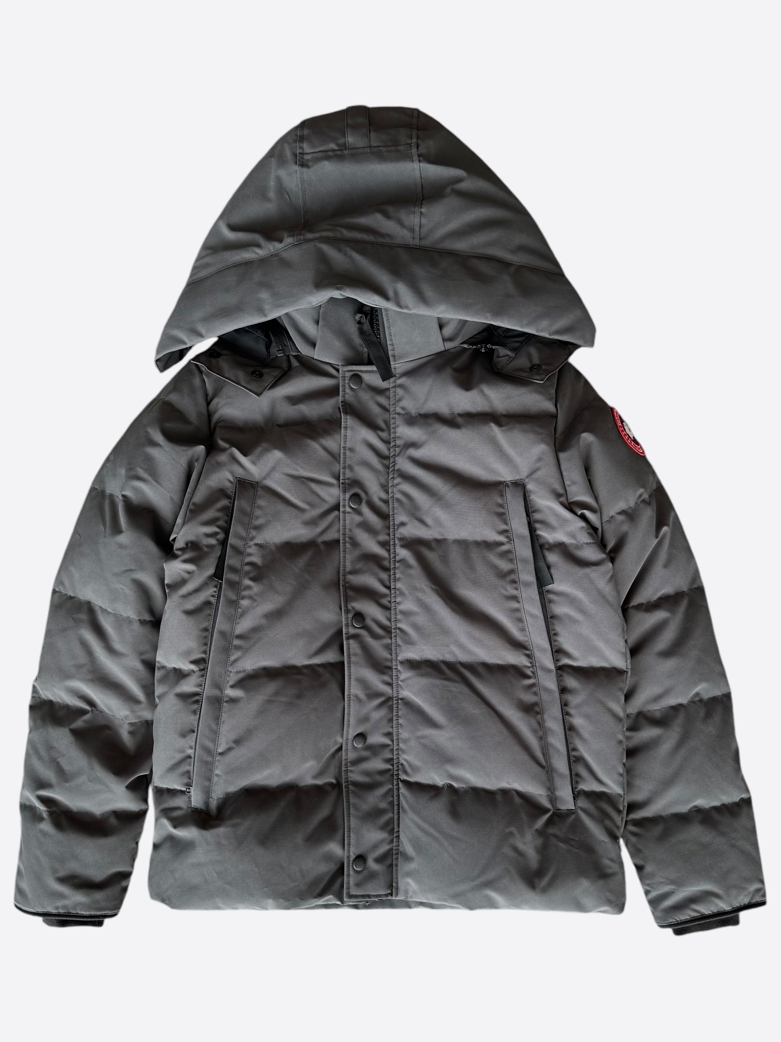 Canada Goose Graphite Wyndham Men's Winter Jacket - Waterproof Windproof Parka for Extreme Cold Weather - Perfect for Snowboarding, Skiing & Outdoor Adventures