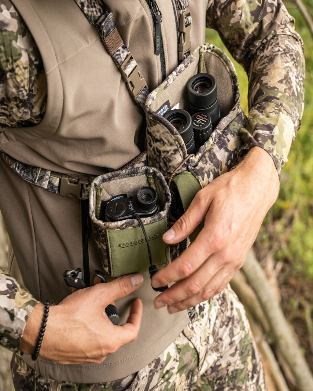 Recon Rangefinder Pouch - Durable Nylon Hunting Accessory Case for Binoculars & Scopes - Perfect for Outdoor Adventures, Hunting & Shooting Range Use