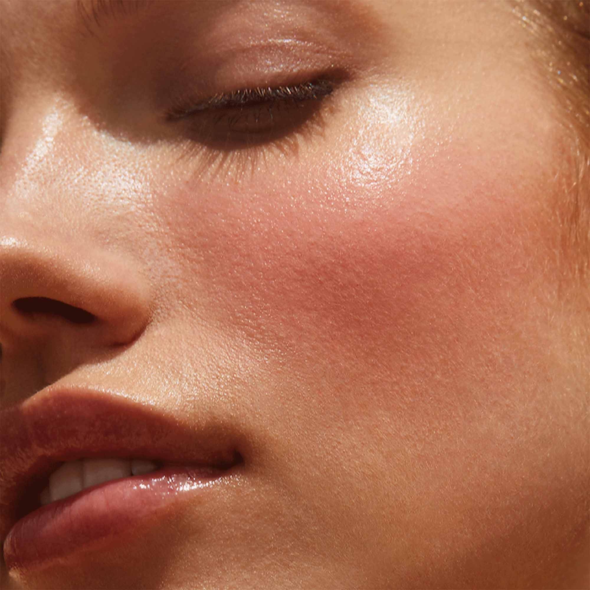 Victoria Beckham Beauty Cheeky Posh Blush Stick - Creamy Blush for Natural Flush, Buildable & Blendable - Perfect for Everyday Wear & On-The-Go Touch Ups