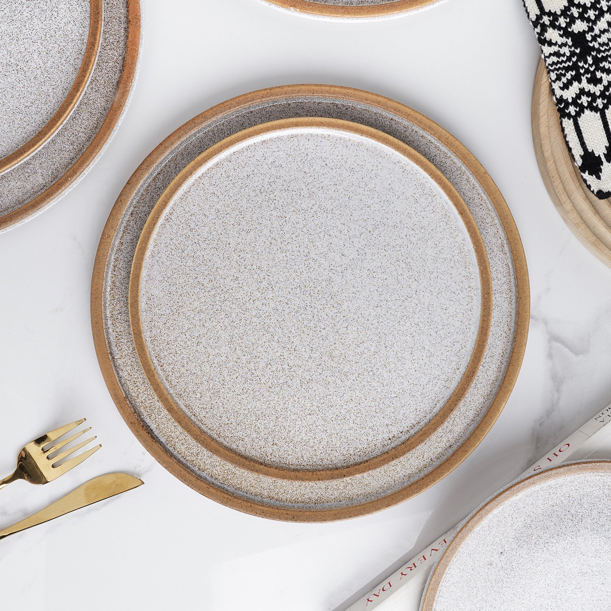 Vince Stoneware Salad Plate - Brown Ceramic Dinnerware for Restaurants, Home Dining & Party Serving | Durable & Stylish Tableware