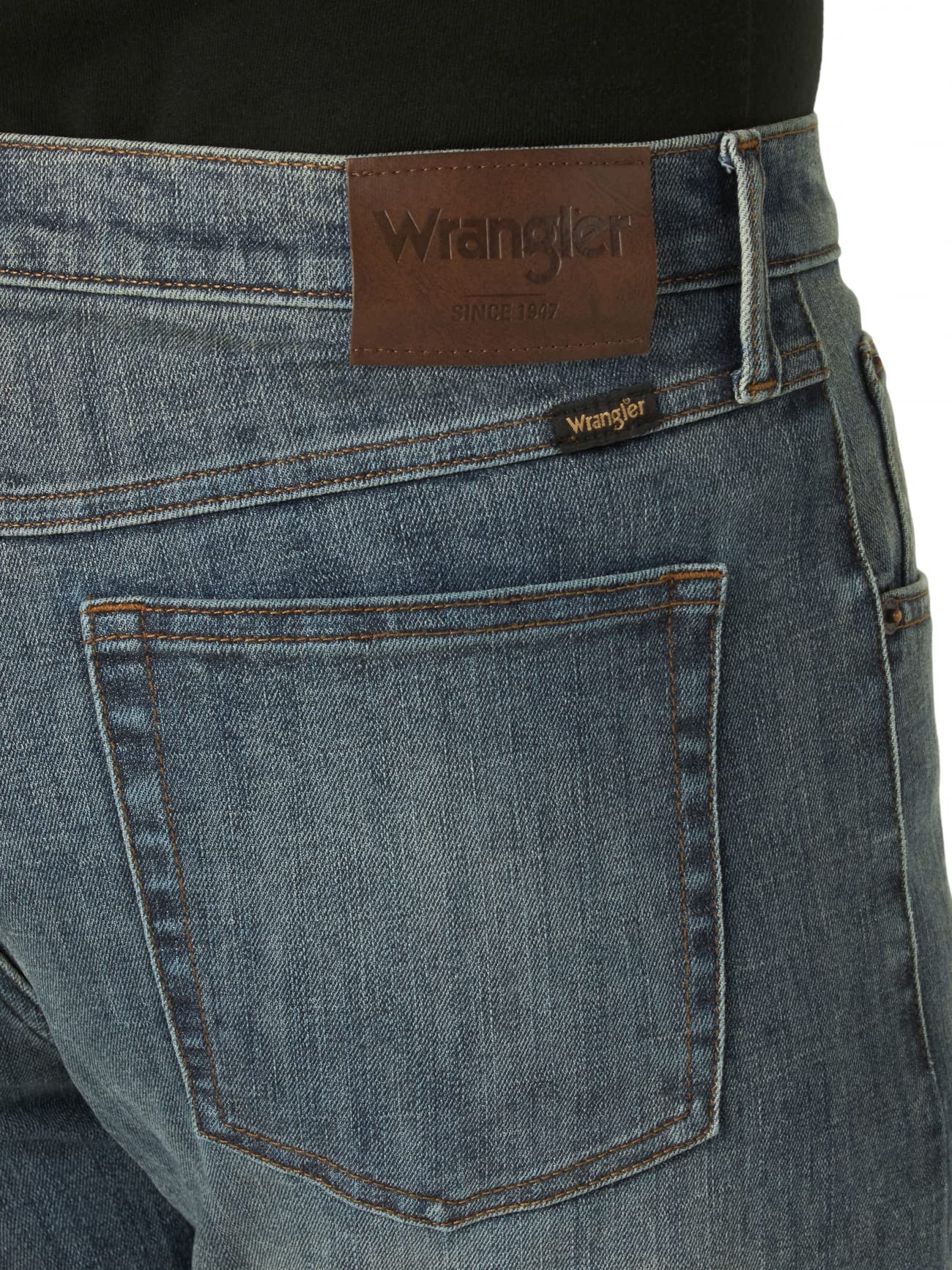Wrangler Men's Stretch Athletic Fit Jeans - Comfortable & Flexible Denim Pants for Casual Wear, Work & Outdoor Activities