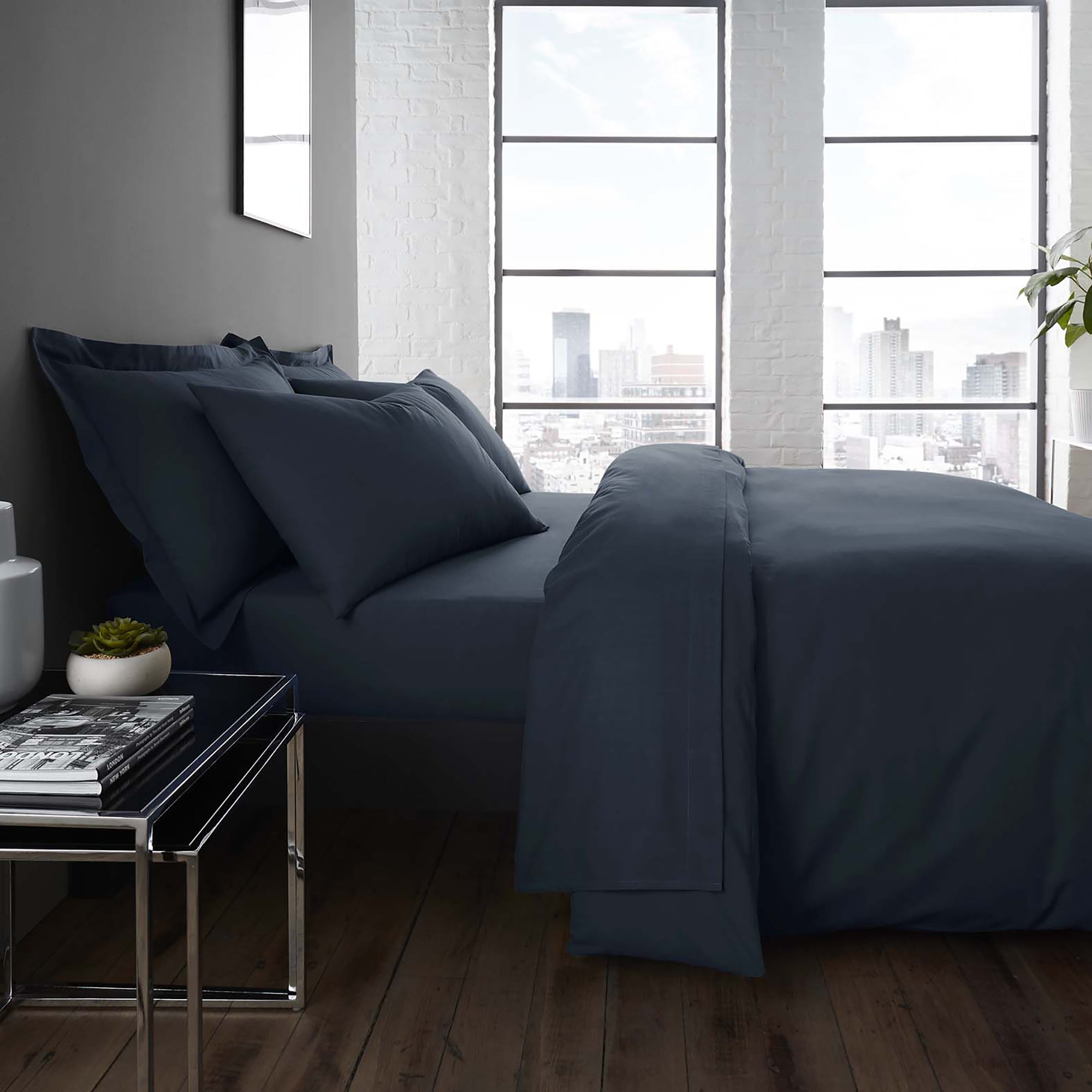 Premium Navy Blue Fitted Bed Sheet - 32cm Deep Pocket, Soft & Breathable Cotton - Perfect for Master Bedroom, Guest Room & Dorm Use